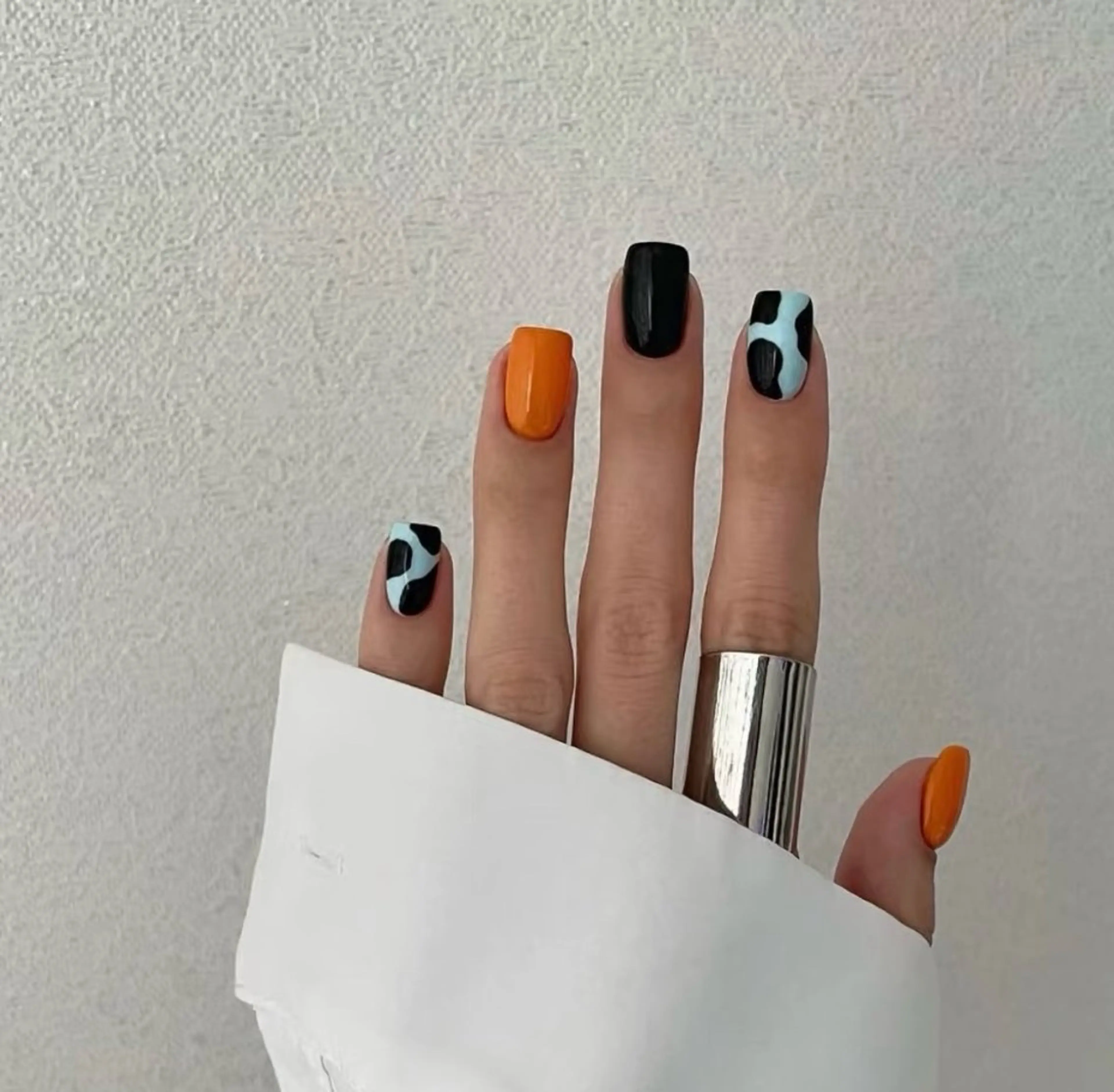 ネイル 高木 維麗絲のネイルデザイン