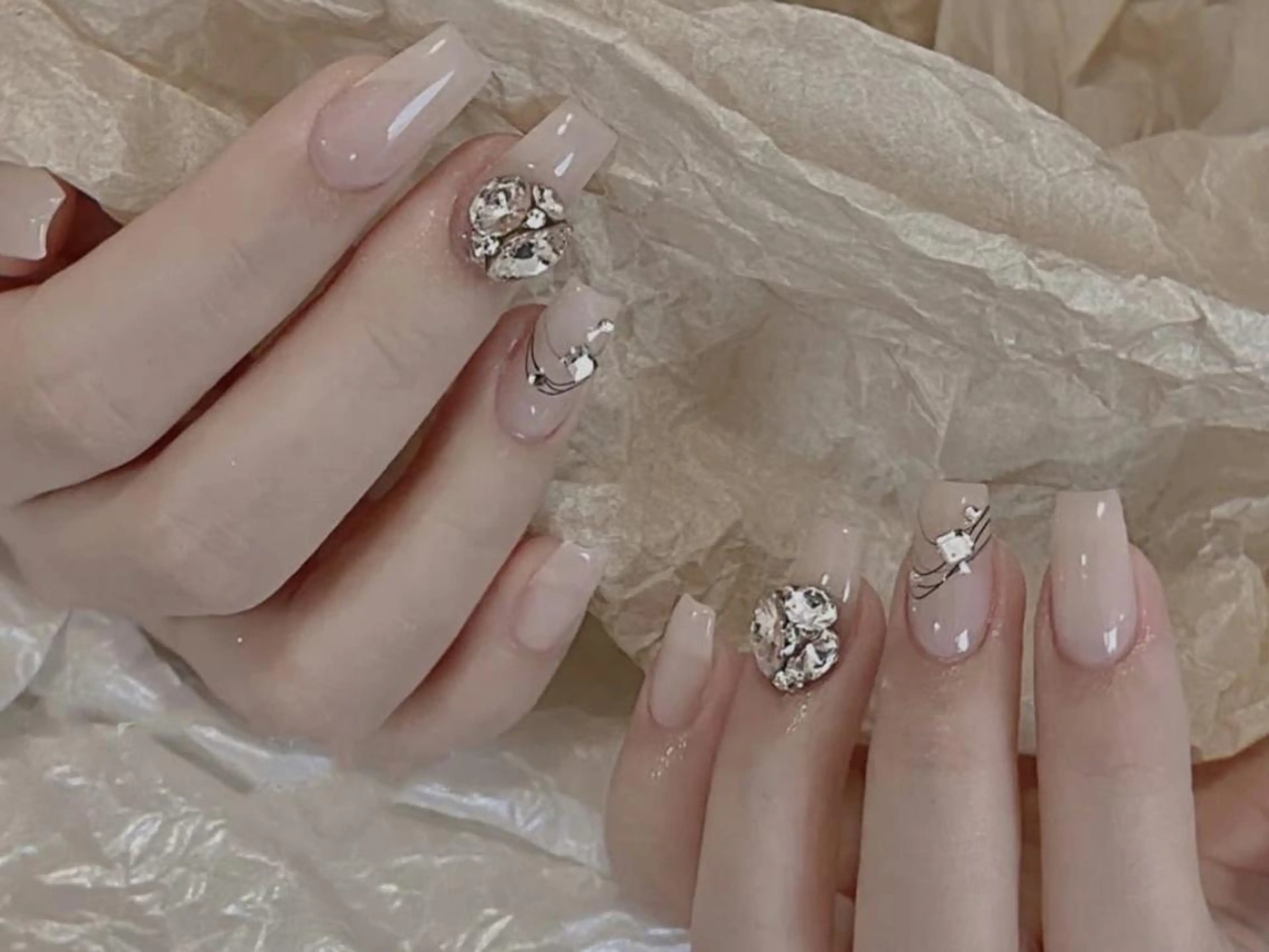 メンズ ネイル アートネイル フレンチネイル ジェルネイル キラキラネイル パラジェル Bloom kabukiのネイルデザイン