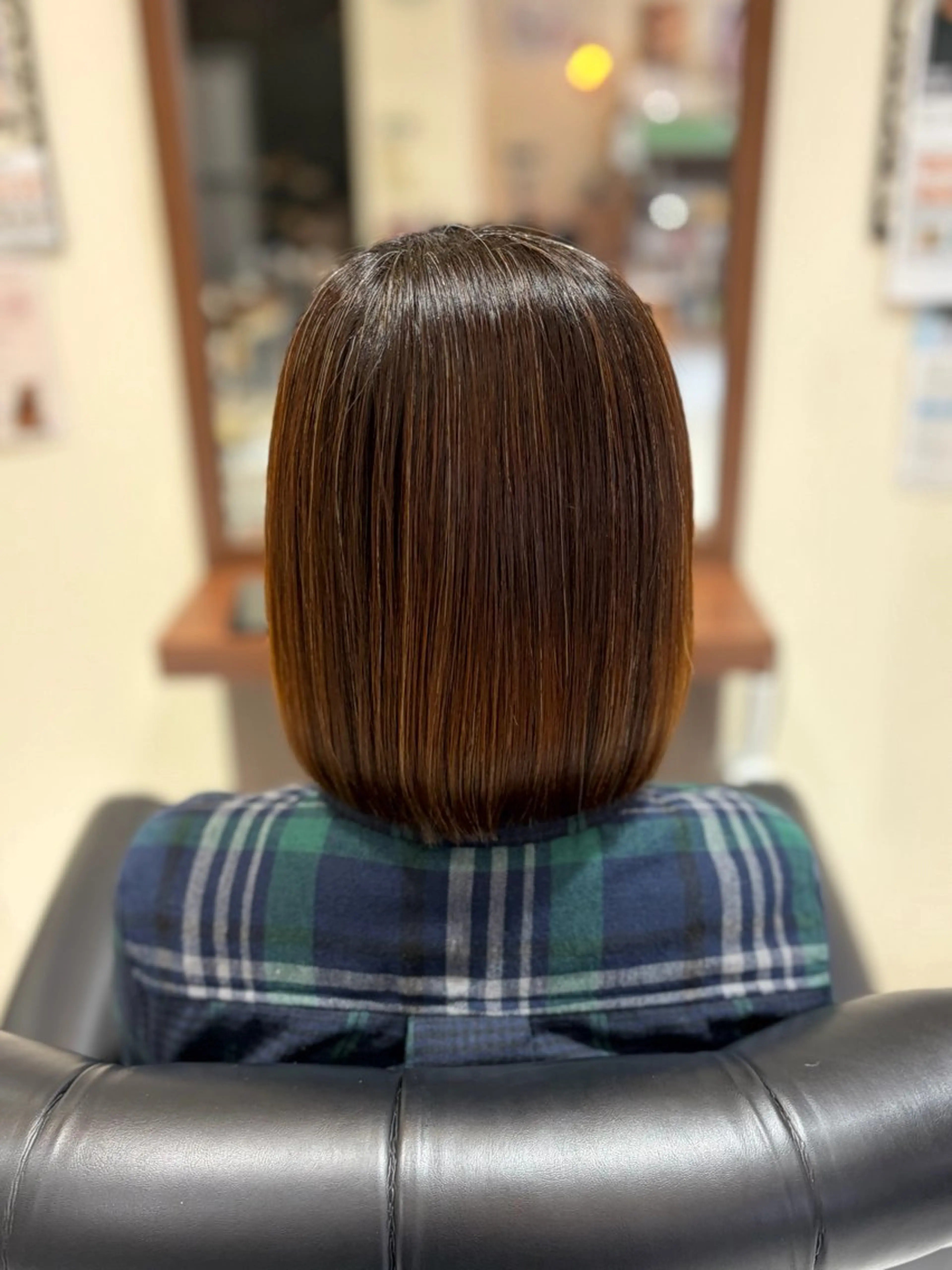 ミディアム 伸ばしかけ 縮毛矯正 カット 縮毛矯正 トリートメント Aphrodite 横手 亜紀のヘアスタイル