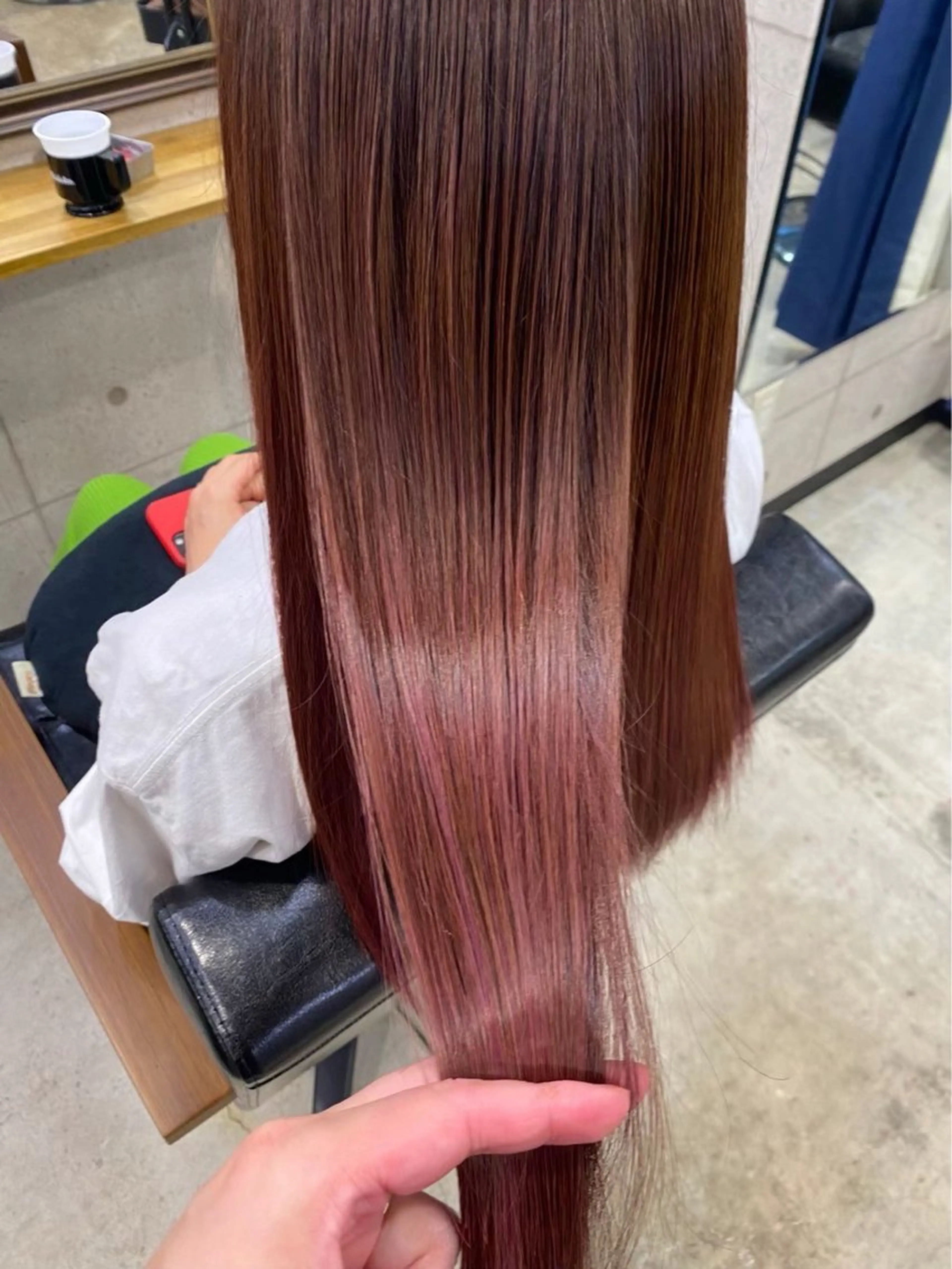 ロング かがみはやと 髪質改善/縮毛矯正のヘアスタイル