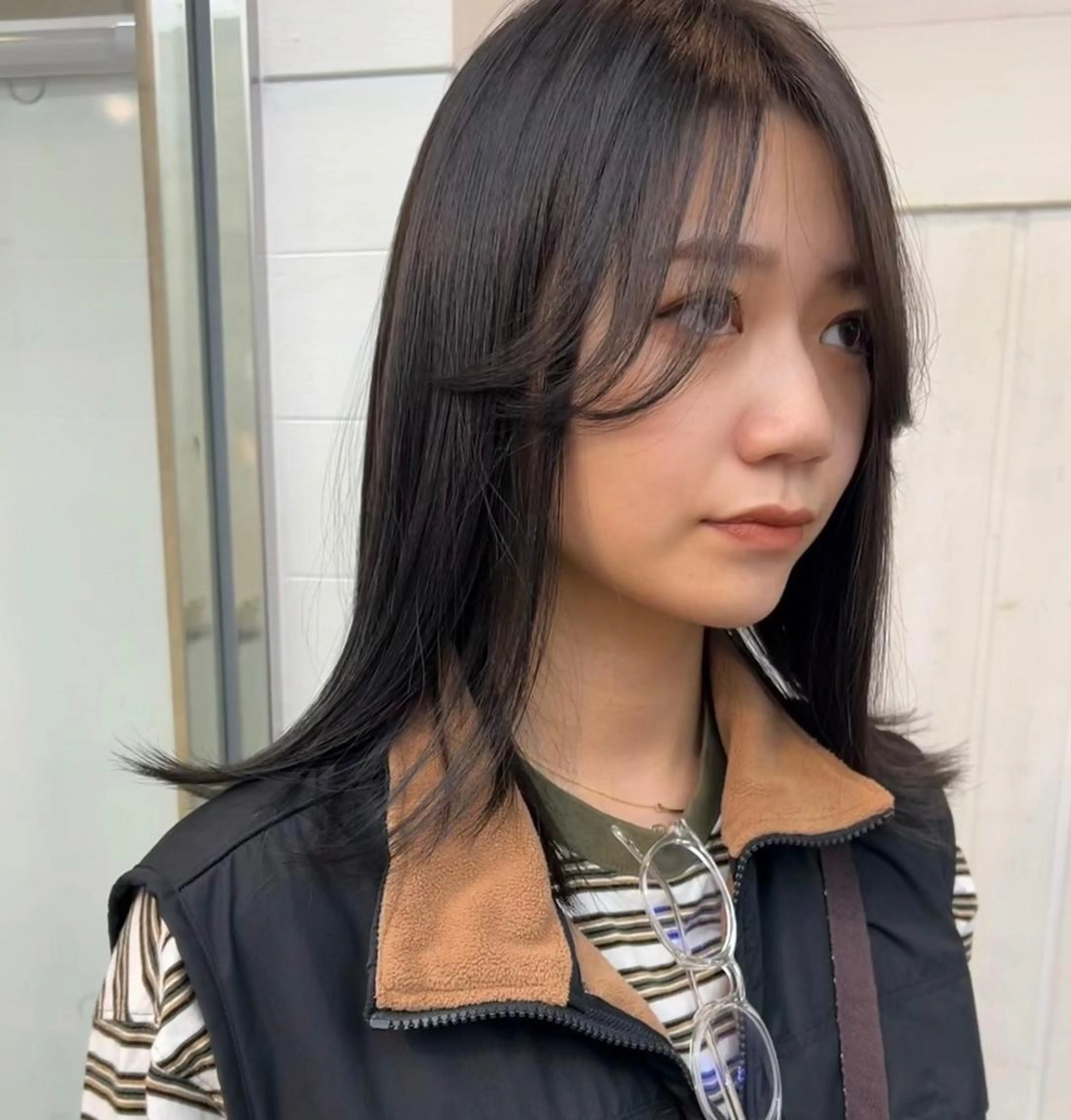 ミディアム アッシュ ミストバング パープルカラー ボブ くびれヘア カット 縮毛矯正 トリートメント N° anfeel 渋谷🪞🫧のヘアスタイル