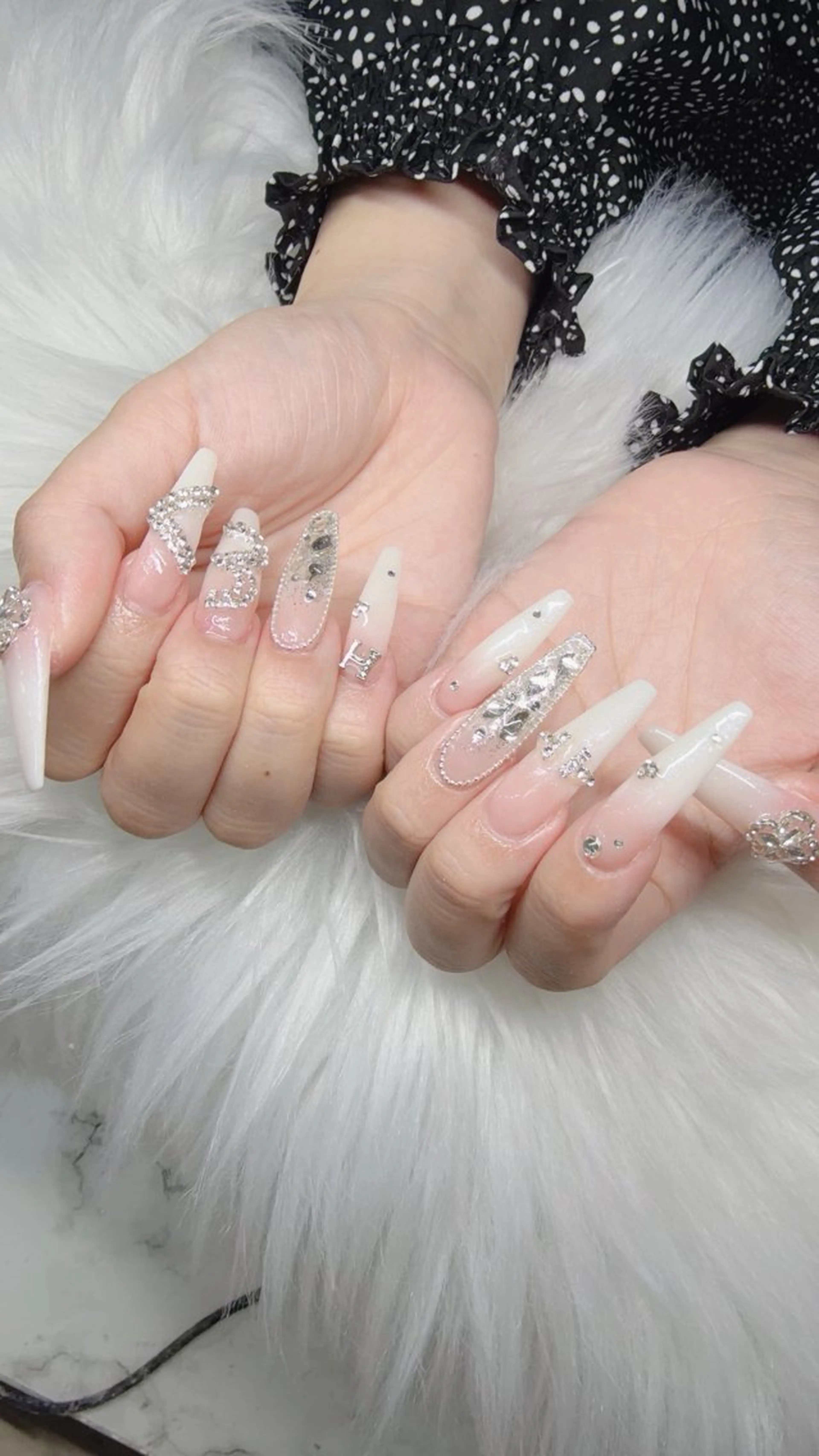 ネイル ハンドネイル Lee Nailsのネイルデザイン