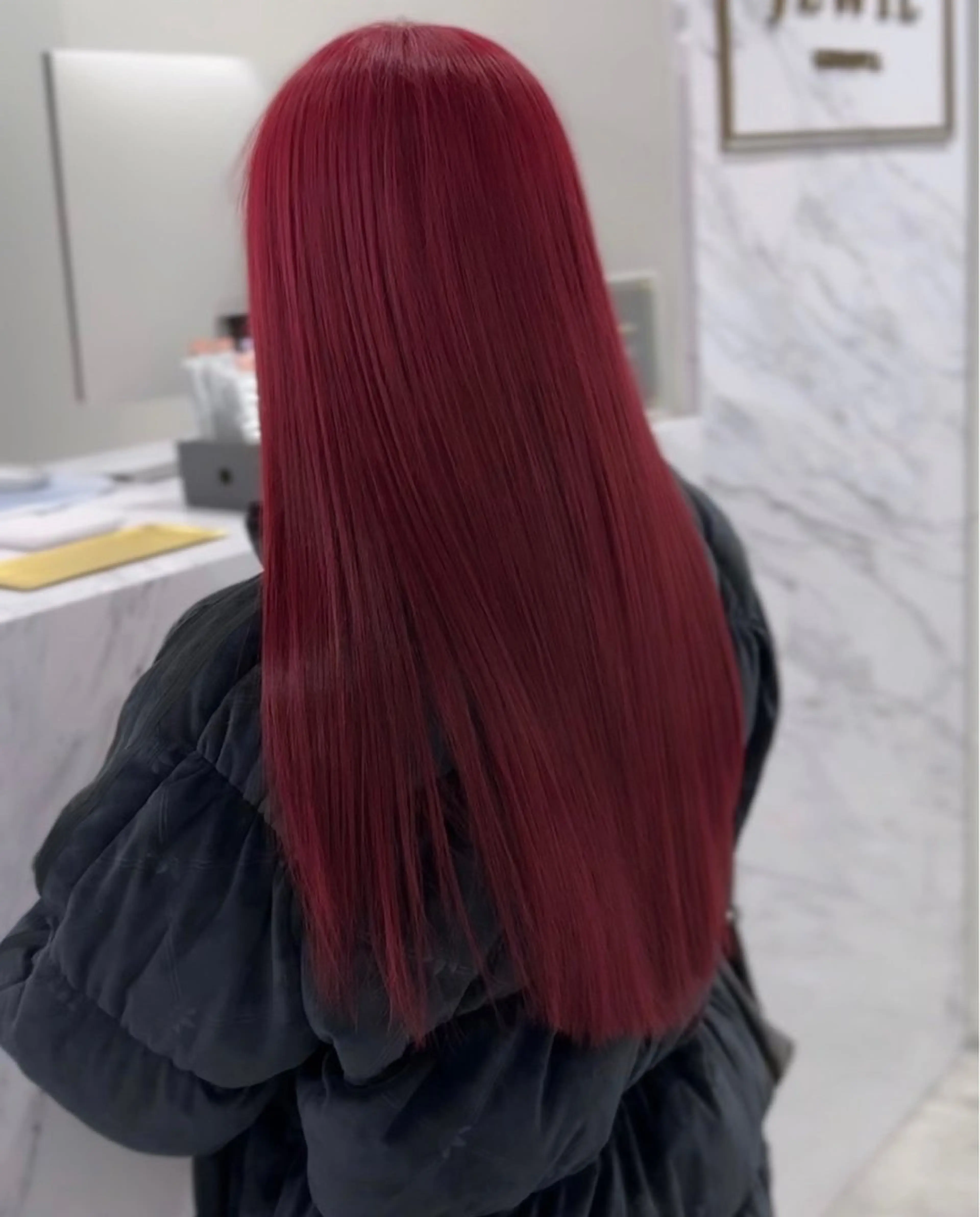 ロング ブリーチなしピンク 縮毛艶髪矯正/吉村のヘアスタイル