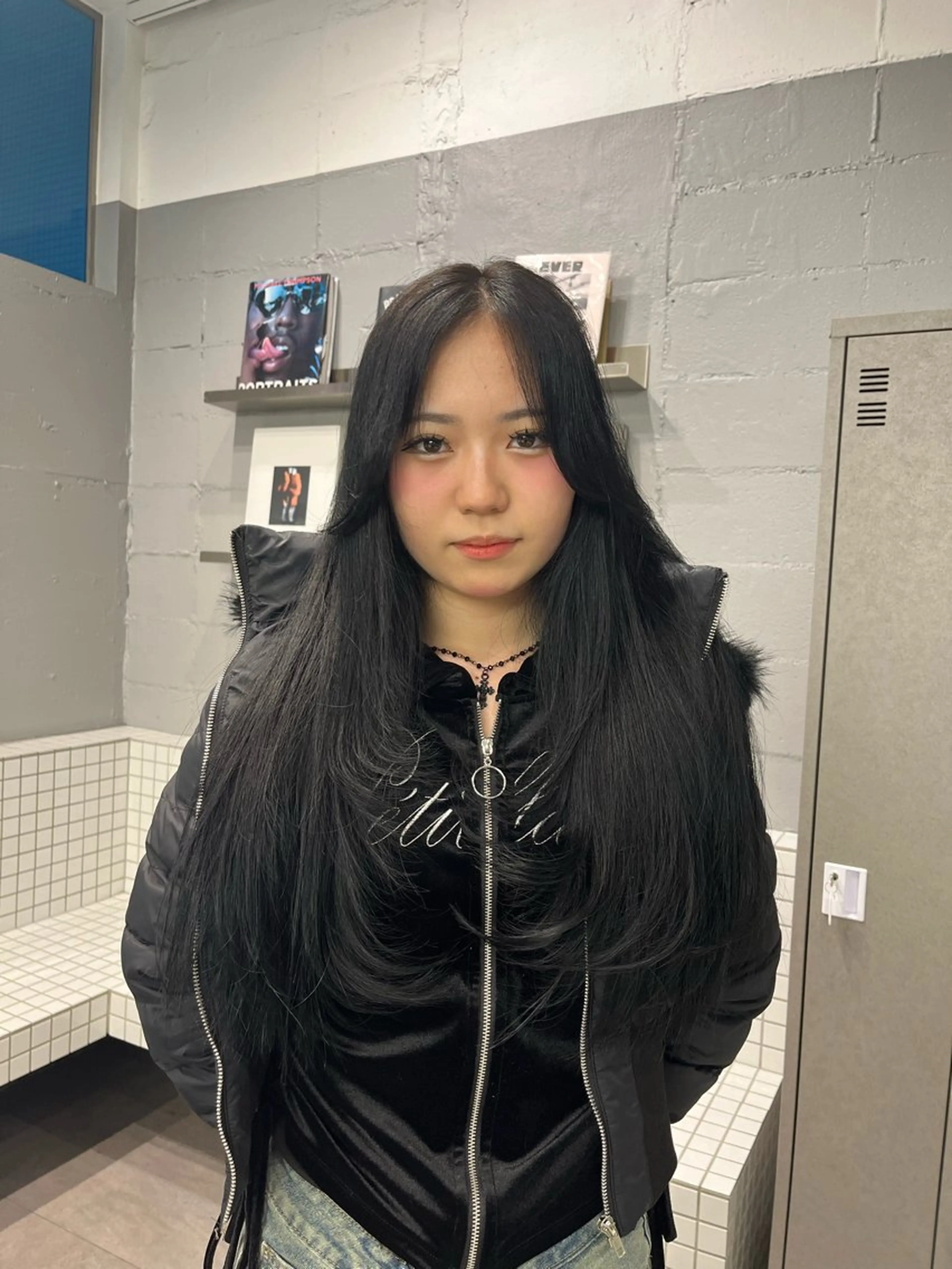 ロング レイヤーカット カット ヘアカラー トリートメント 🦋女子ウケメンズ パーマYUI🦋のヘアスタイル