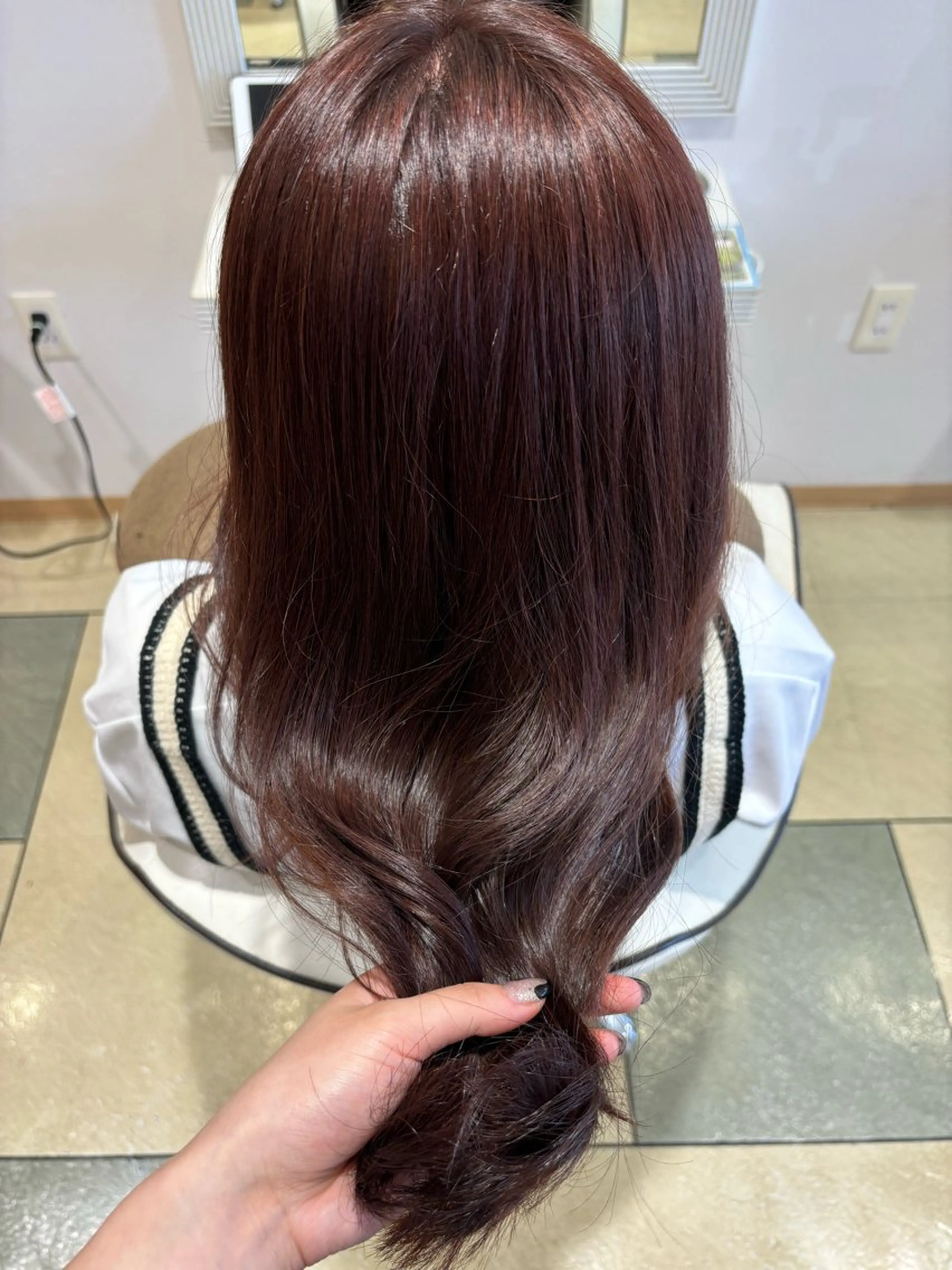 ロング カラー ブラウンカラー ダブルカラー ピンクカラー ピンクブラウン 透明感カラー/ くびれヘア/ユウユのヘアスタイル