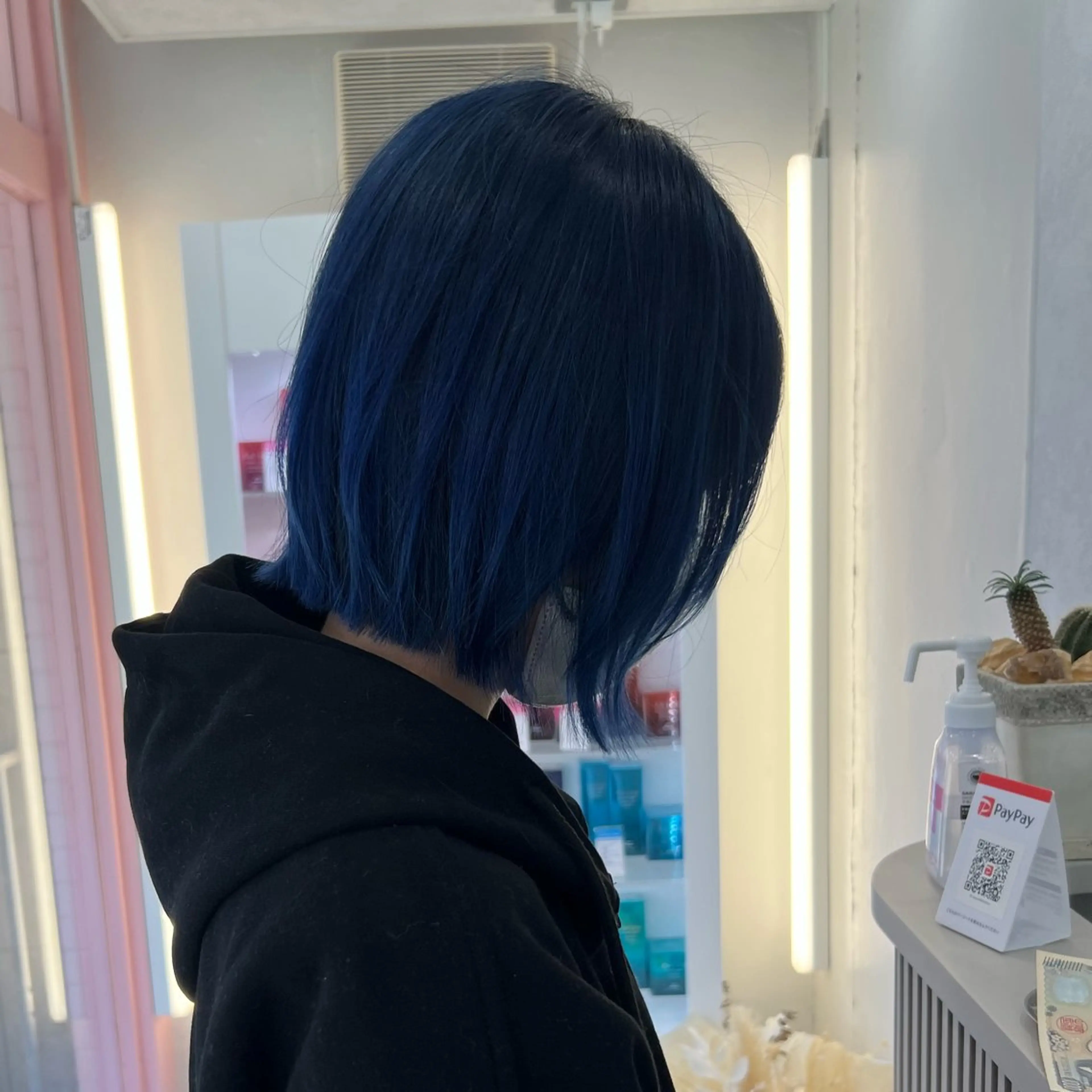 ショート ボブレイヤー ボブ レイヤーカット カット ヘアカラー トリートメント 岸下 理緒のヘアスタイル