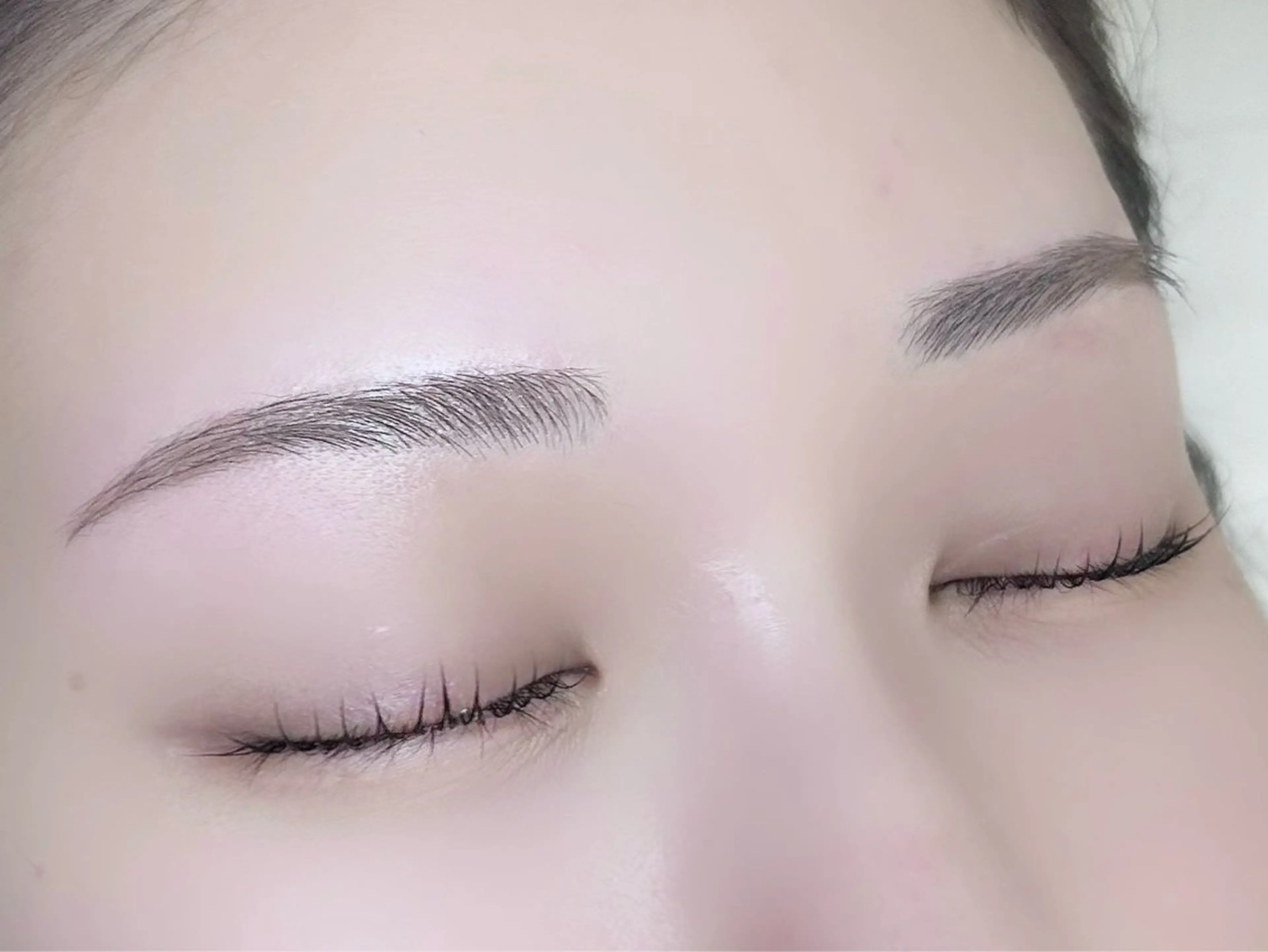 アイブロウ 束感まつパ/ワンホン 𝐑𝐈𝐊𝐎🎀のマツエク・マツパデザイン