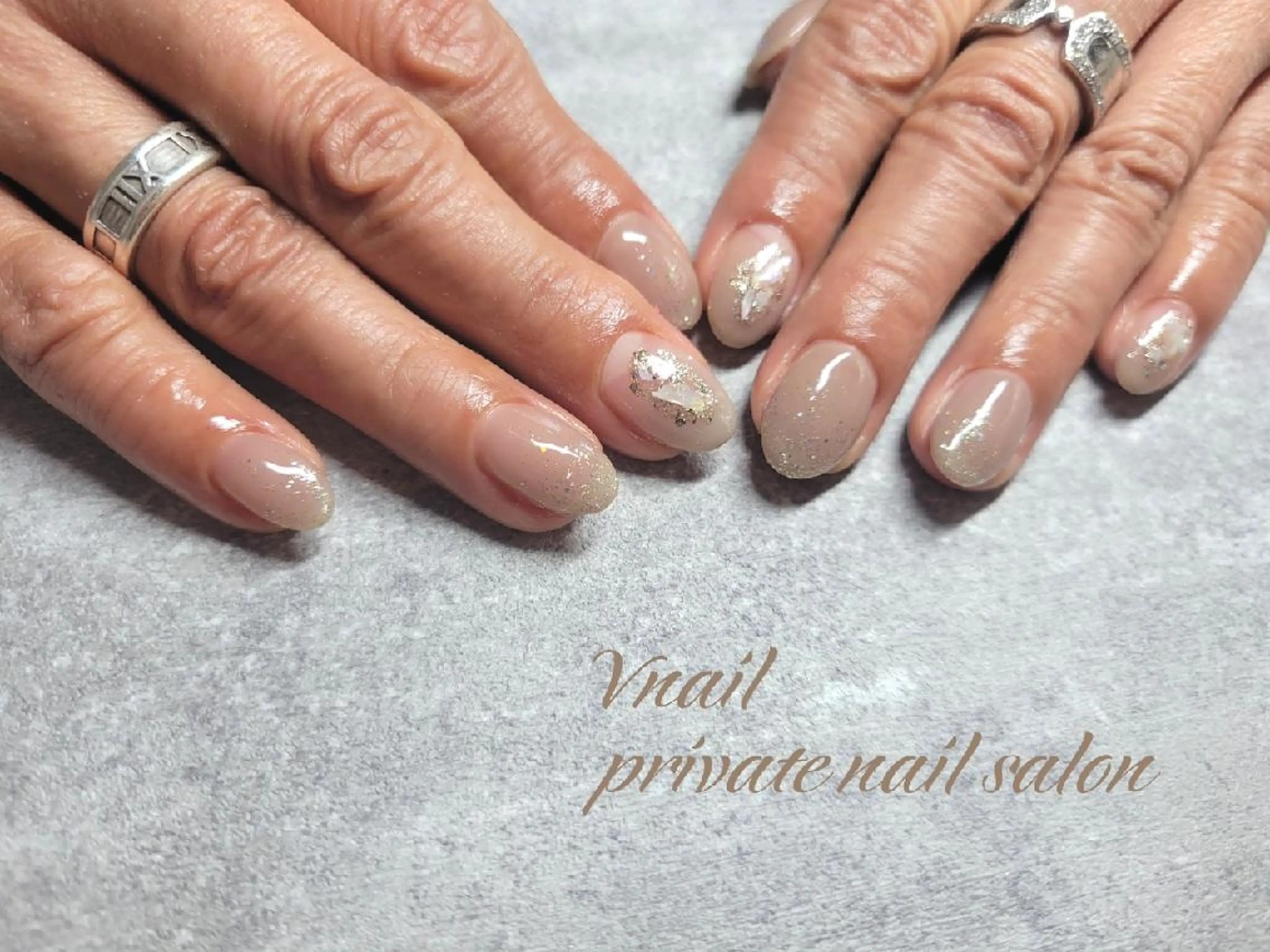 ネイル V. nailのネイルデザイン