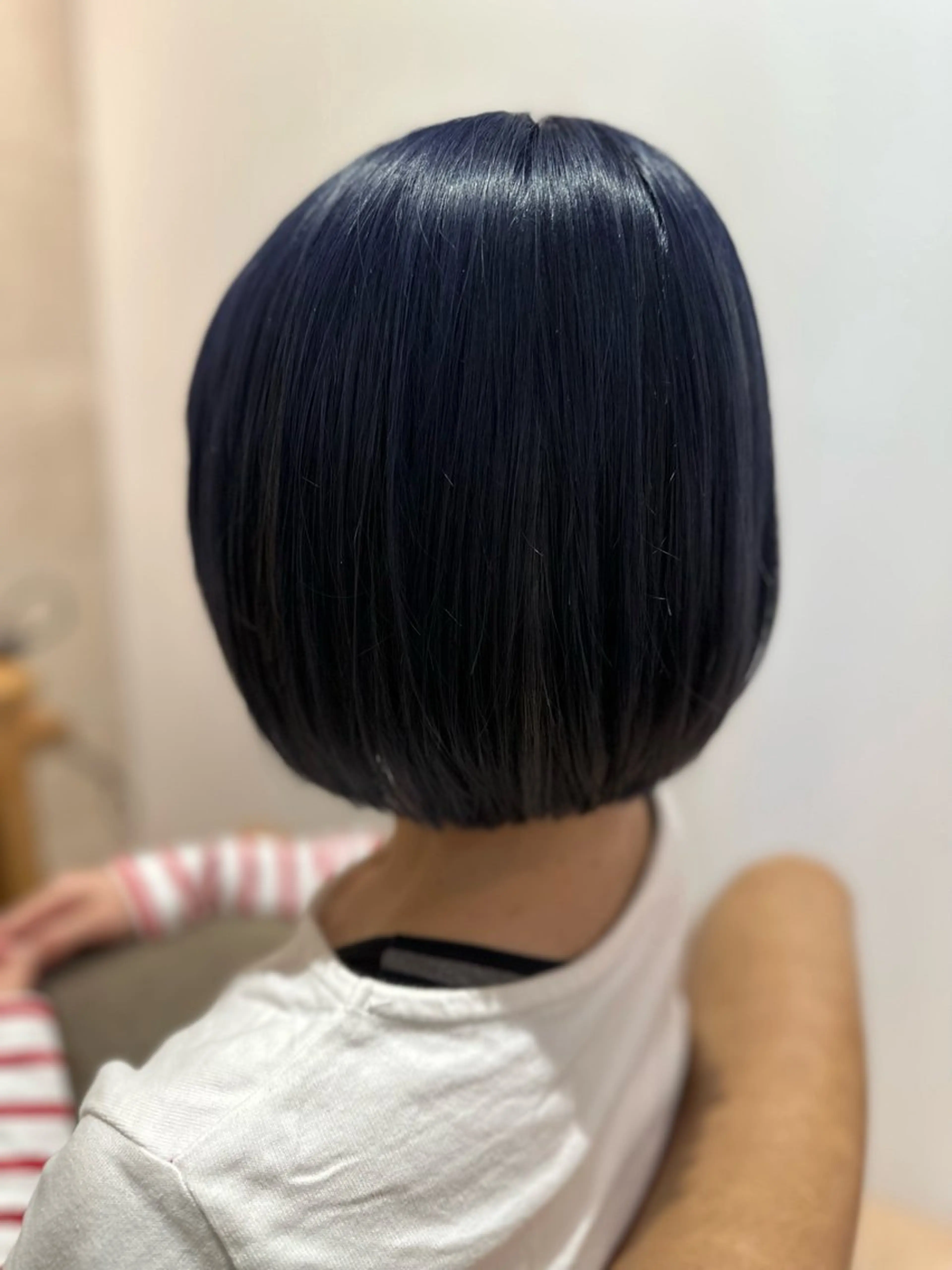 ミディアム カラー 今谷 莉夏子のヘアスタイル
