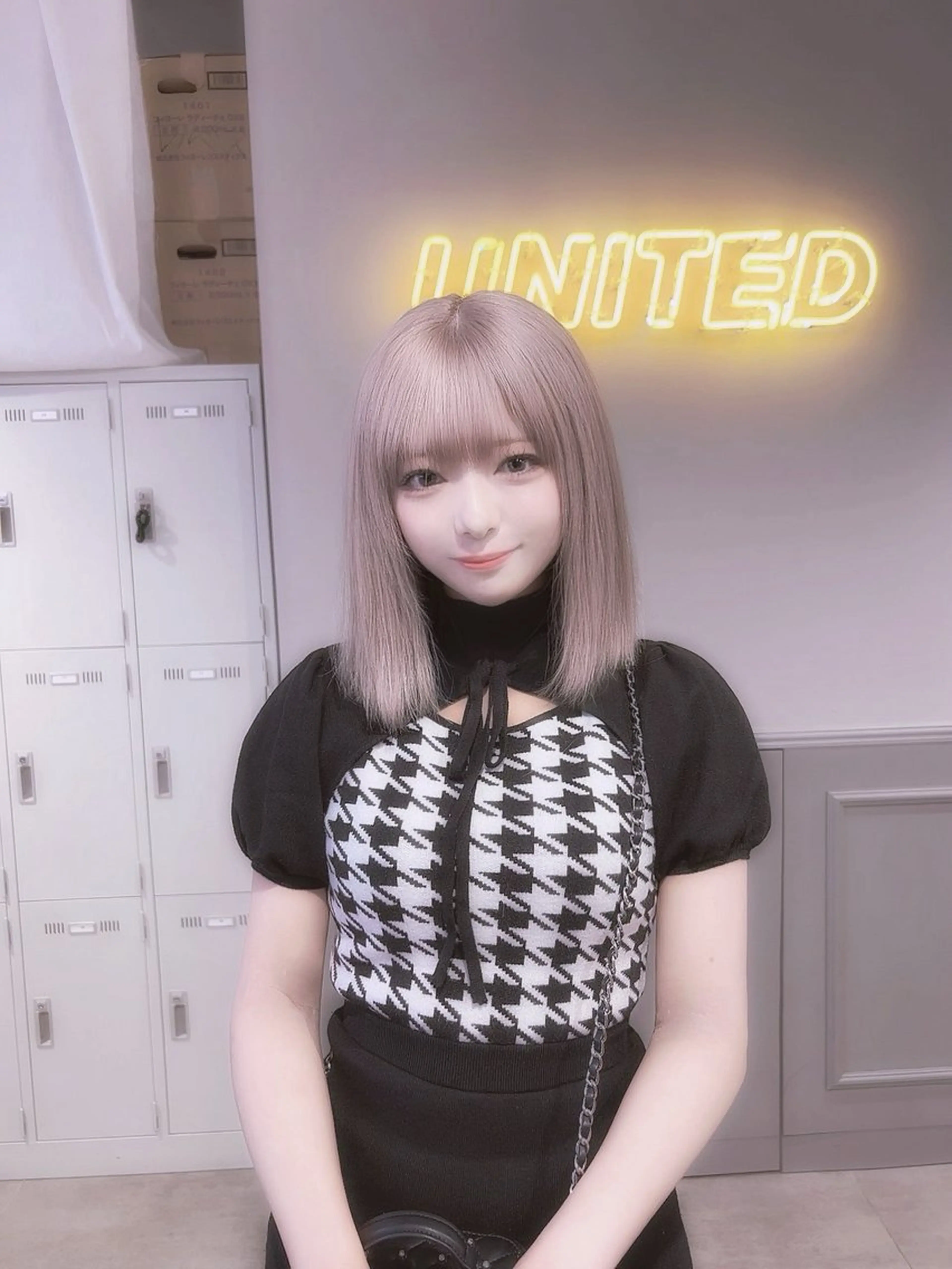 セミロング カラー ヘアカラー ヘアセット 韓国/トレンド レイヤー【101】のヘアスタイル