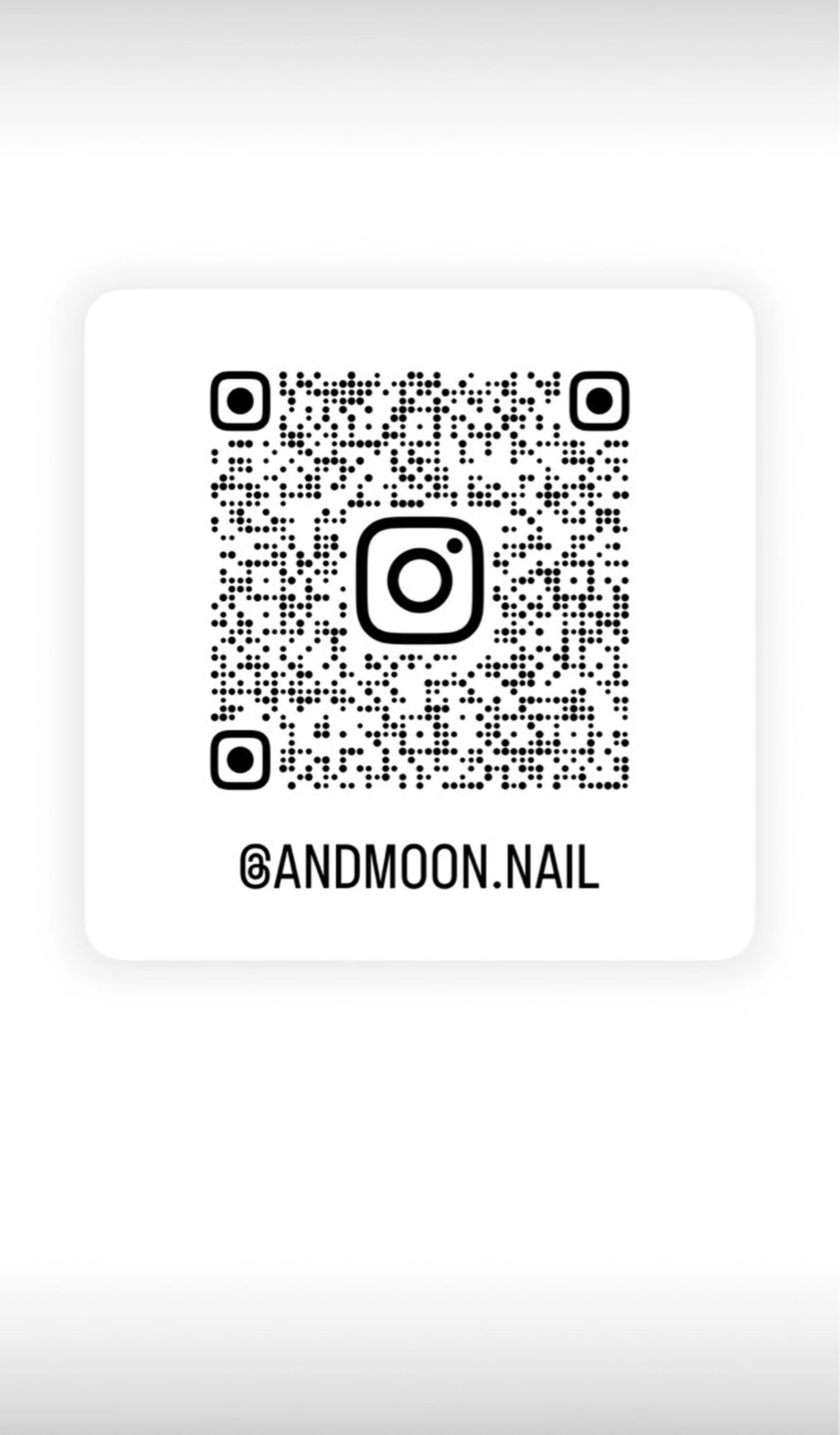 ネイル and MOON/ shizukuのネイルデザイン