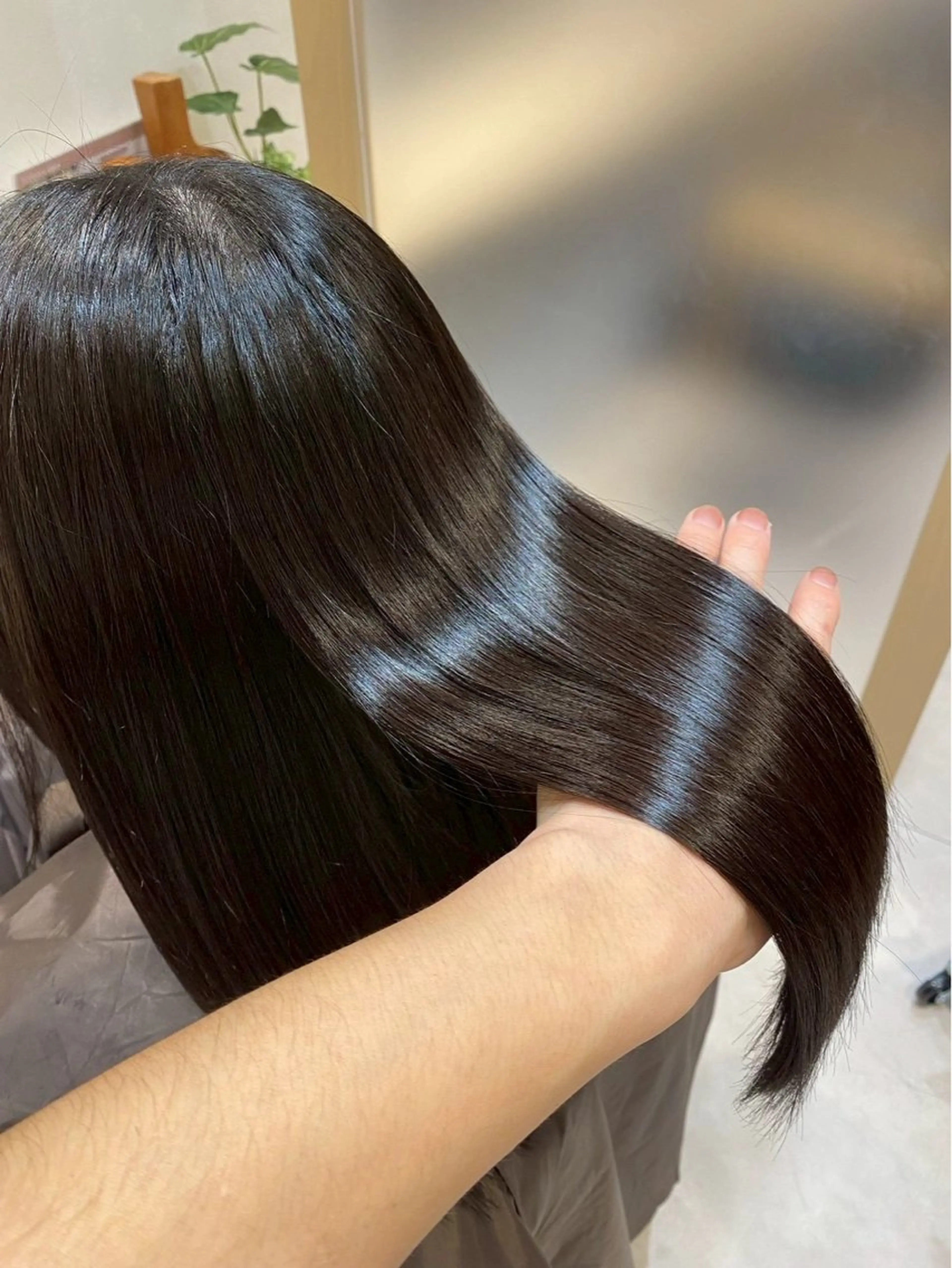 【髪質改善ウルトワ×オージュア】カラー＋髪質改善ウルトワ×オージュアトリートメント＋超音波アイロンの写真