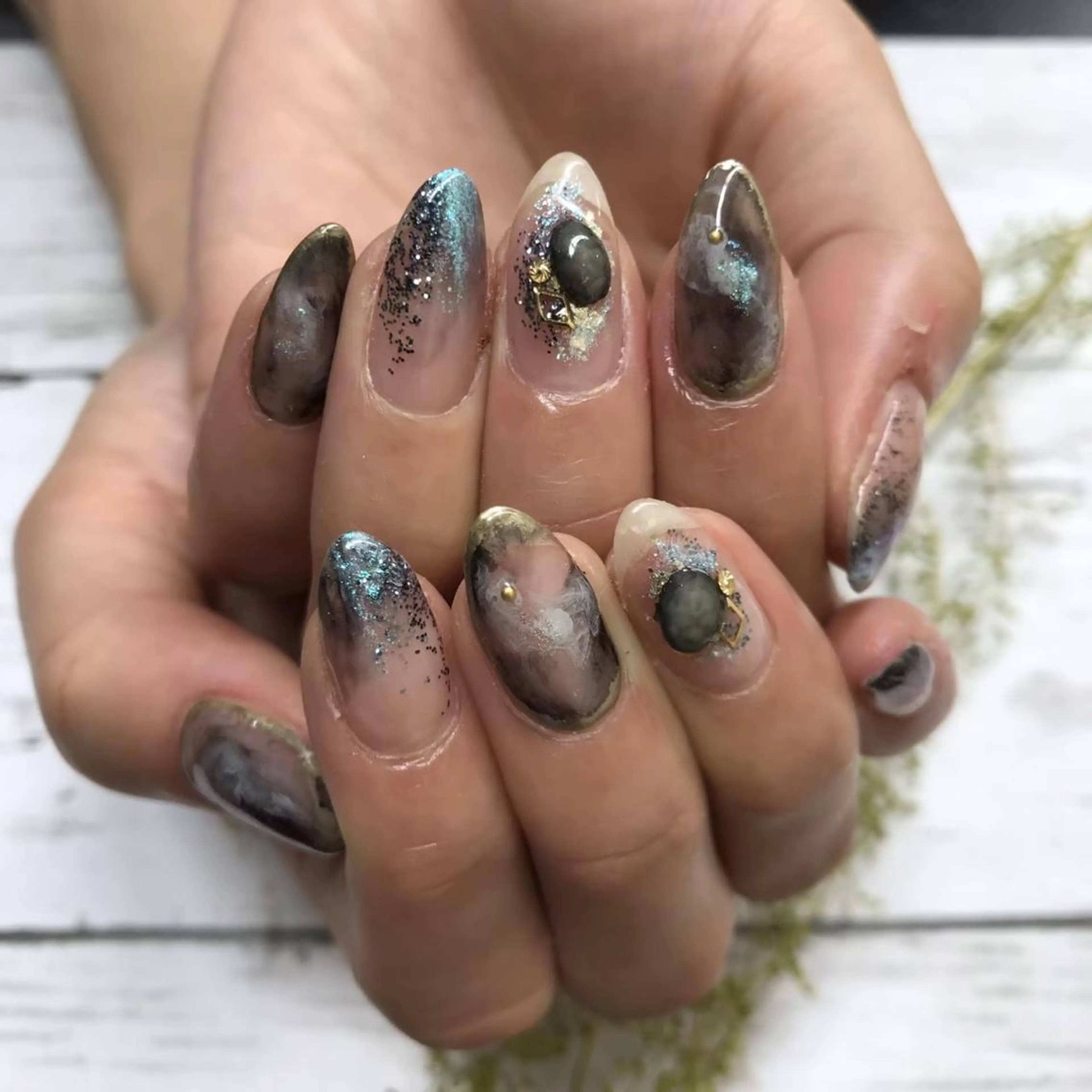 ネイル ニュアンスネイル ハンドネイル nailist Chisakiのネイルデザイン