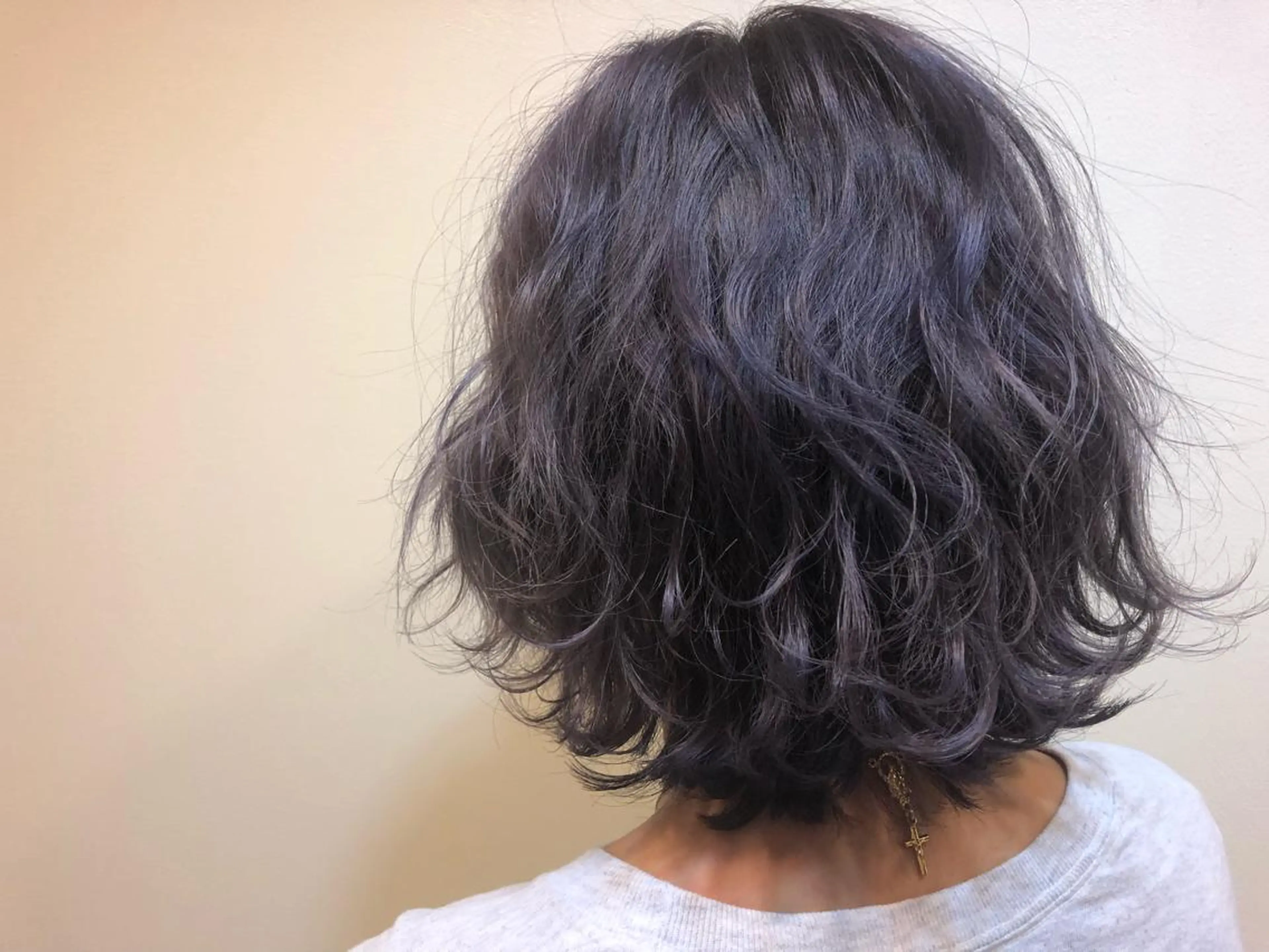 ミディアム カラー ヘアアレンジ アッシュ パープルカラー パープルアッシュ ヘアカラー ✨レディース✨ 今だけカット￥０大石のヘアスタイル