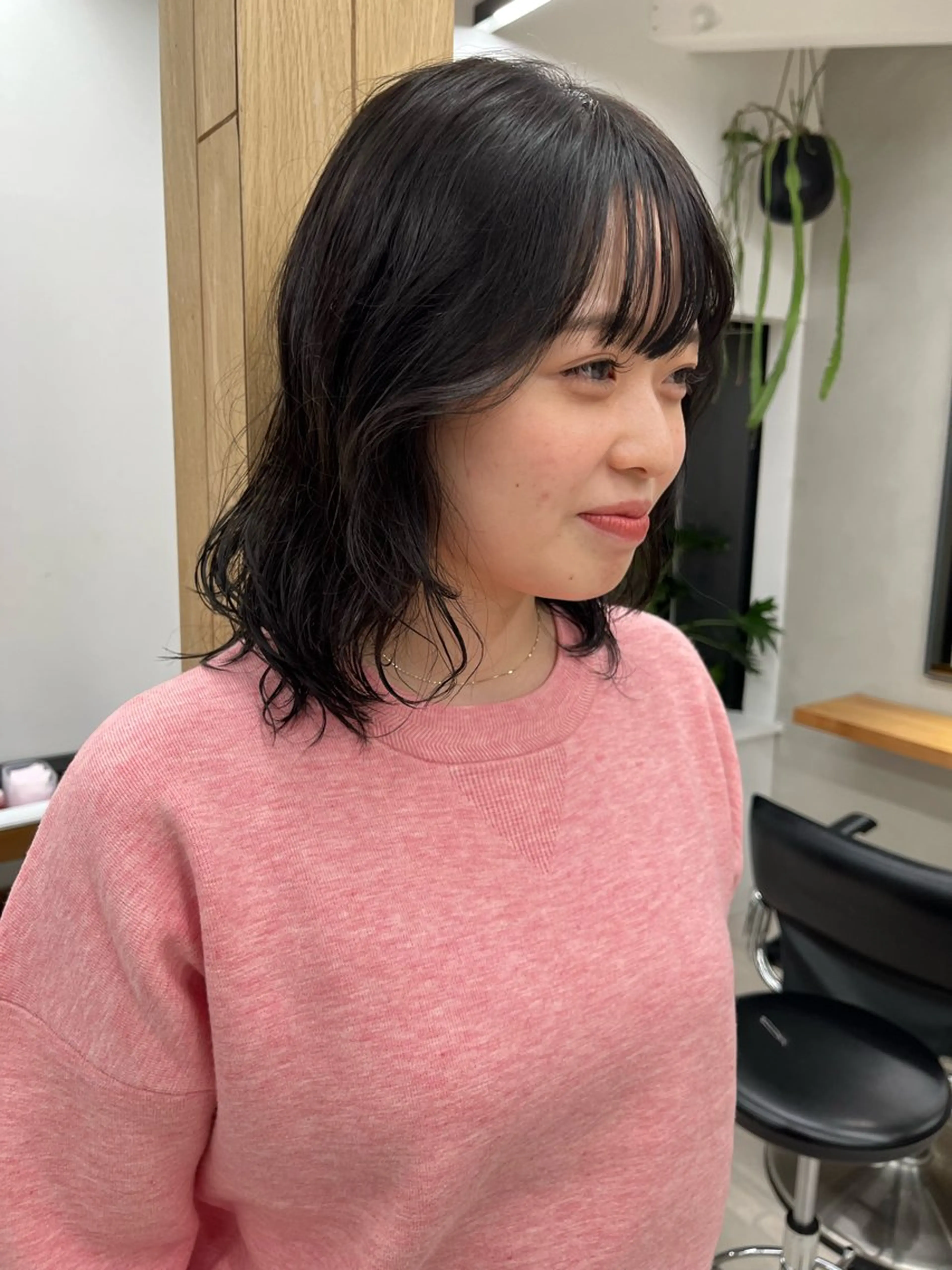 ミディアム カラー パーマ 透明感カラー ヘアカラー トリートメント 赤み消しカラー/ ナチュラル/トモキのヘアスタイル