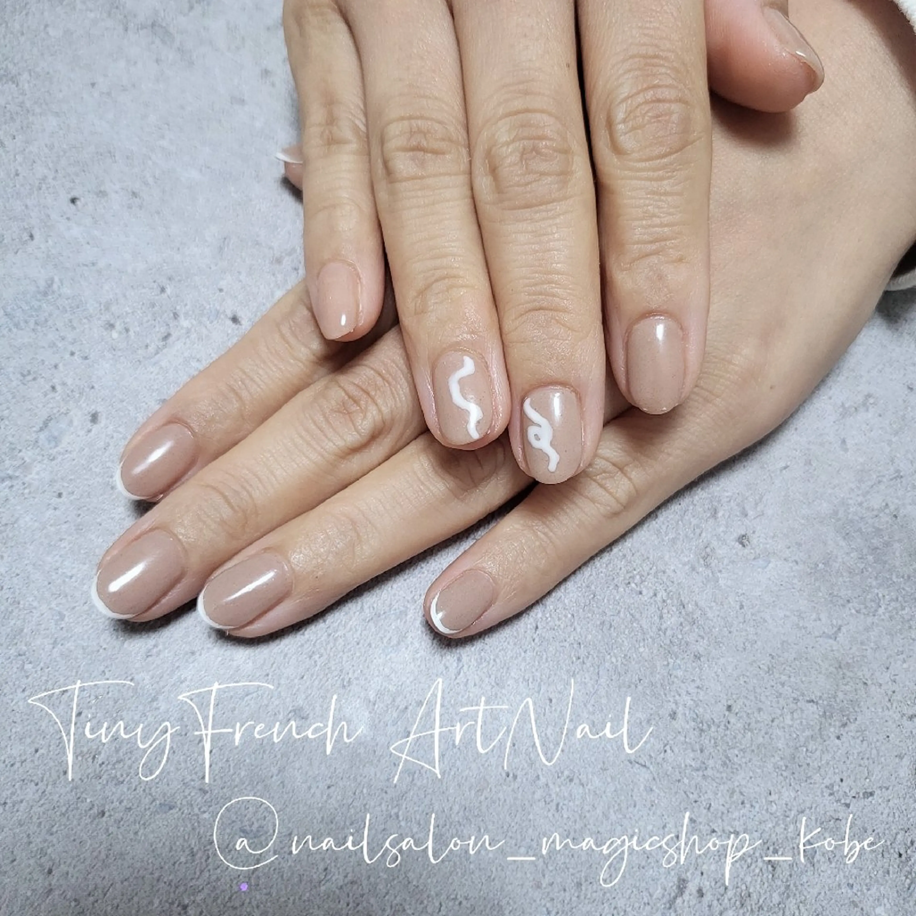 ネイル ジェルネイル ピンク シンプルネイル ソフトジェル ホワイト ハンドネイル Nailsalon MagicShopのネイルデザイン