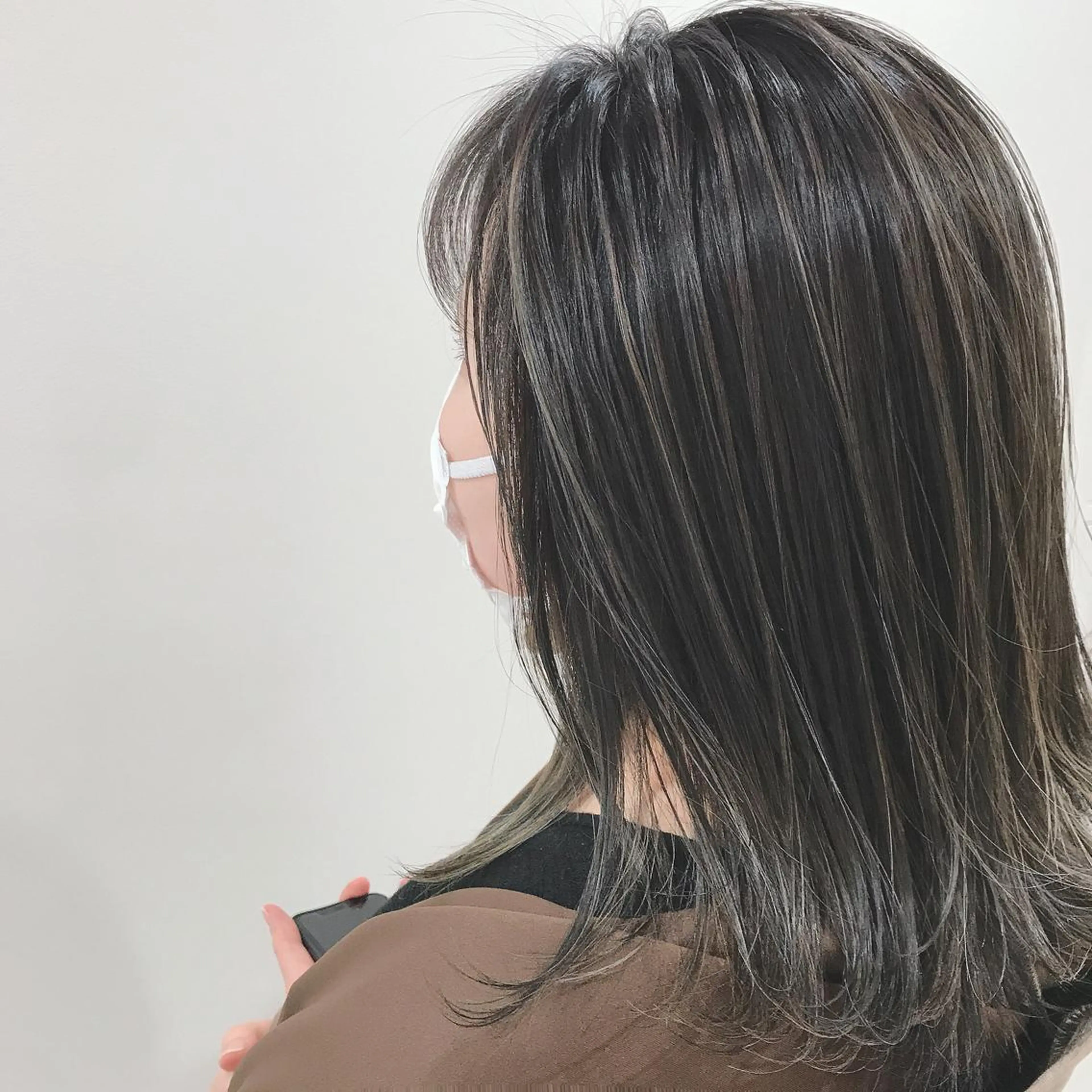 ミディアム カラー UMEDA FIGAROのヘアスタイル