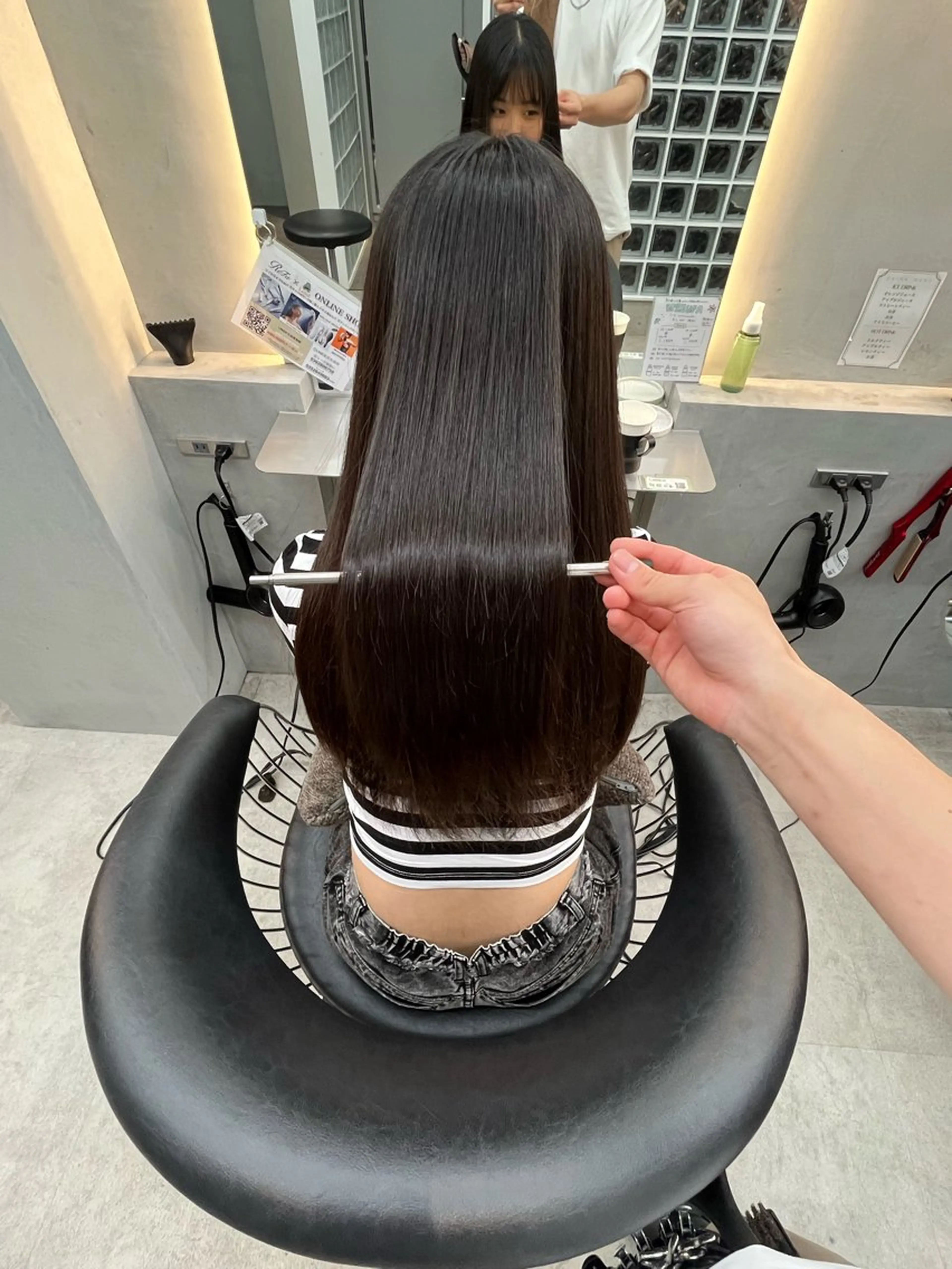 整えカット＋縮毛矯正＋ケアトリートメント【レディース限定】ブリーチ履歴NG❌の写真