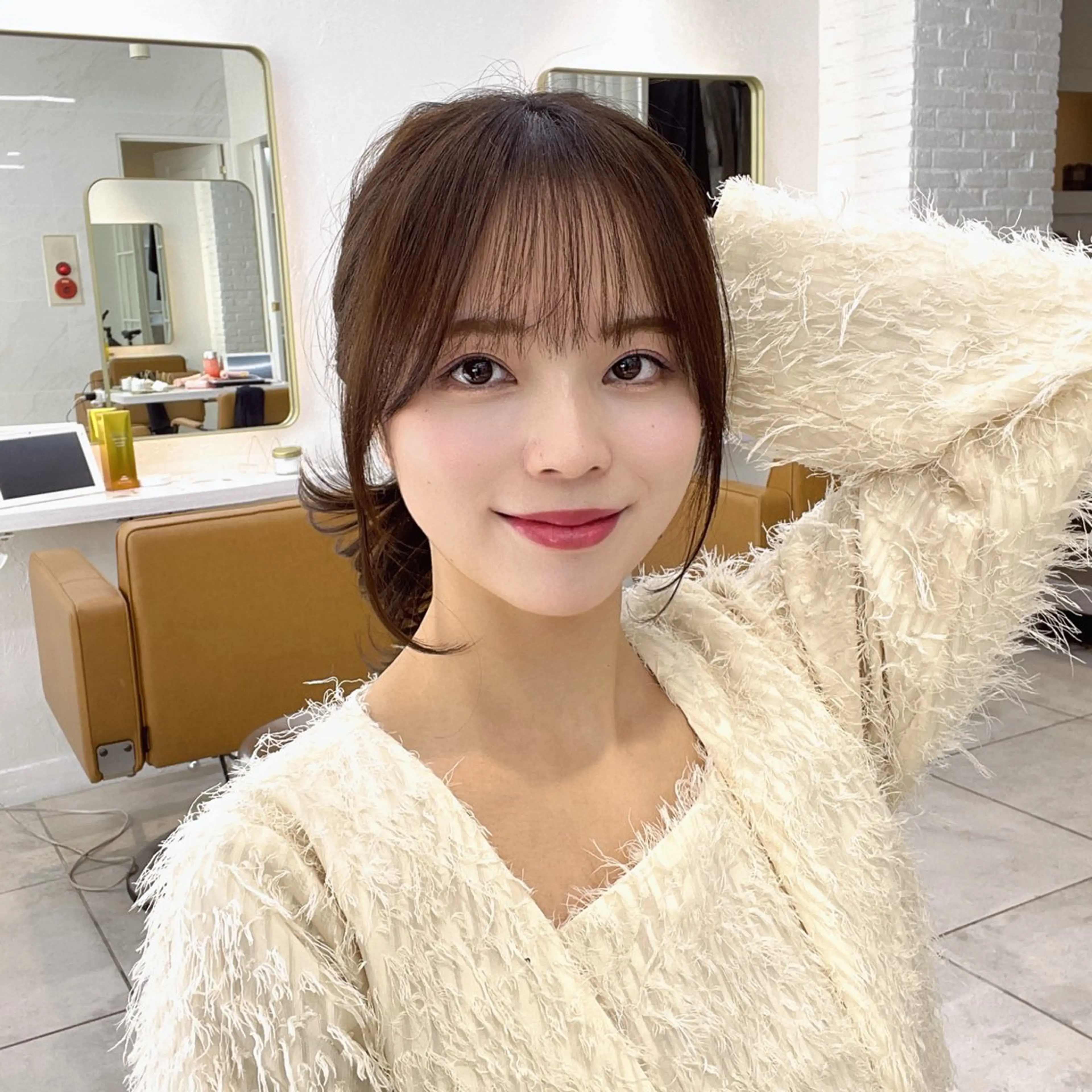 ミディアム 中顔面短縮 顔まわり新田大翔のヘアスタイル
