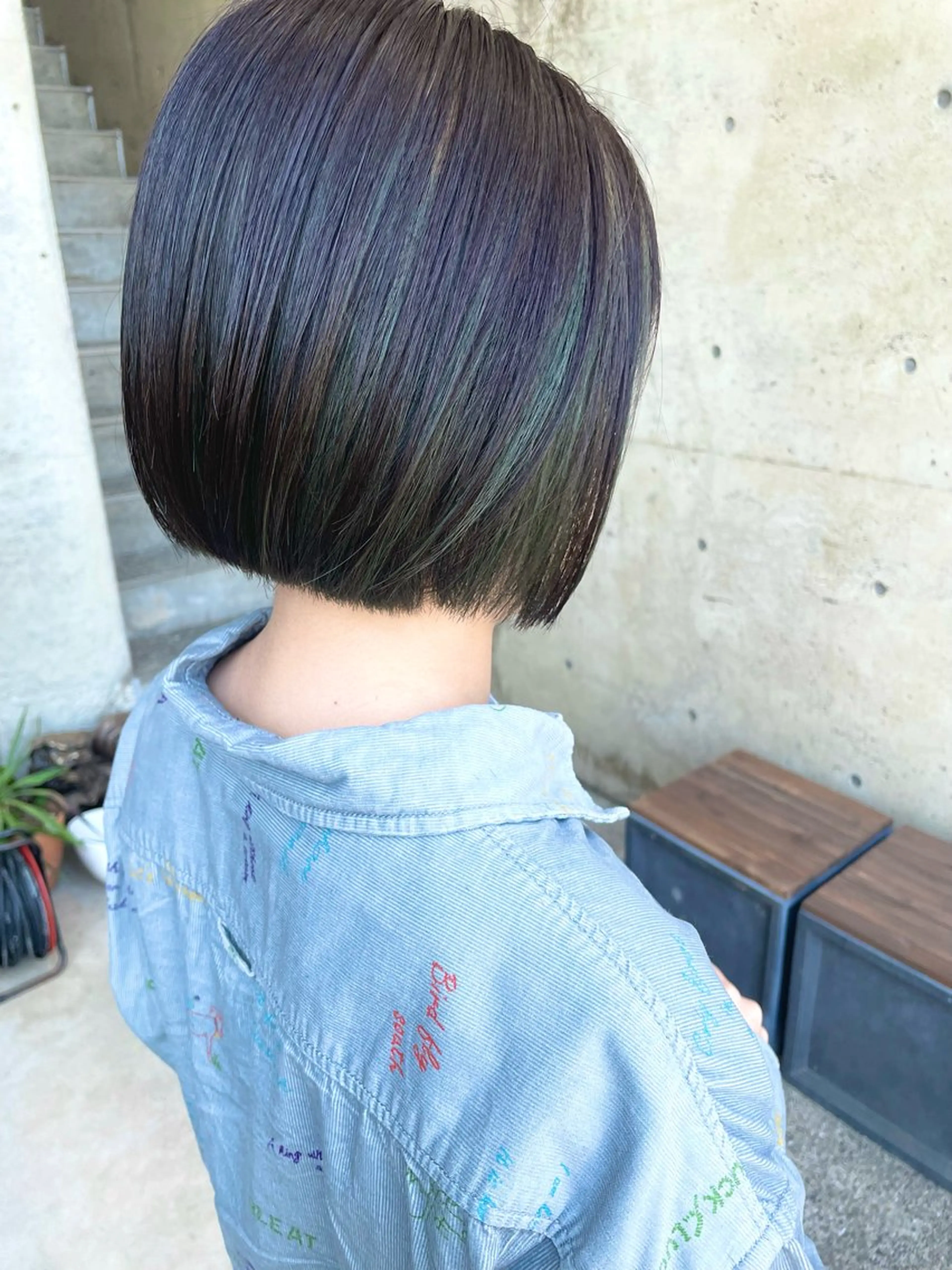 ショート カラー 日高 香織のヘアスタイル