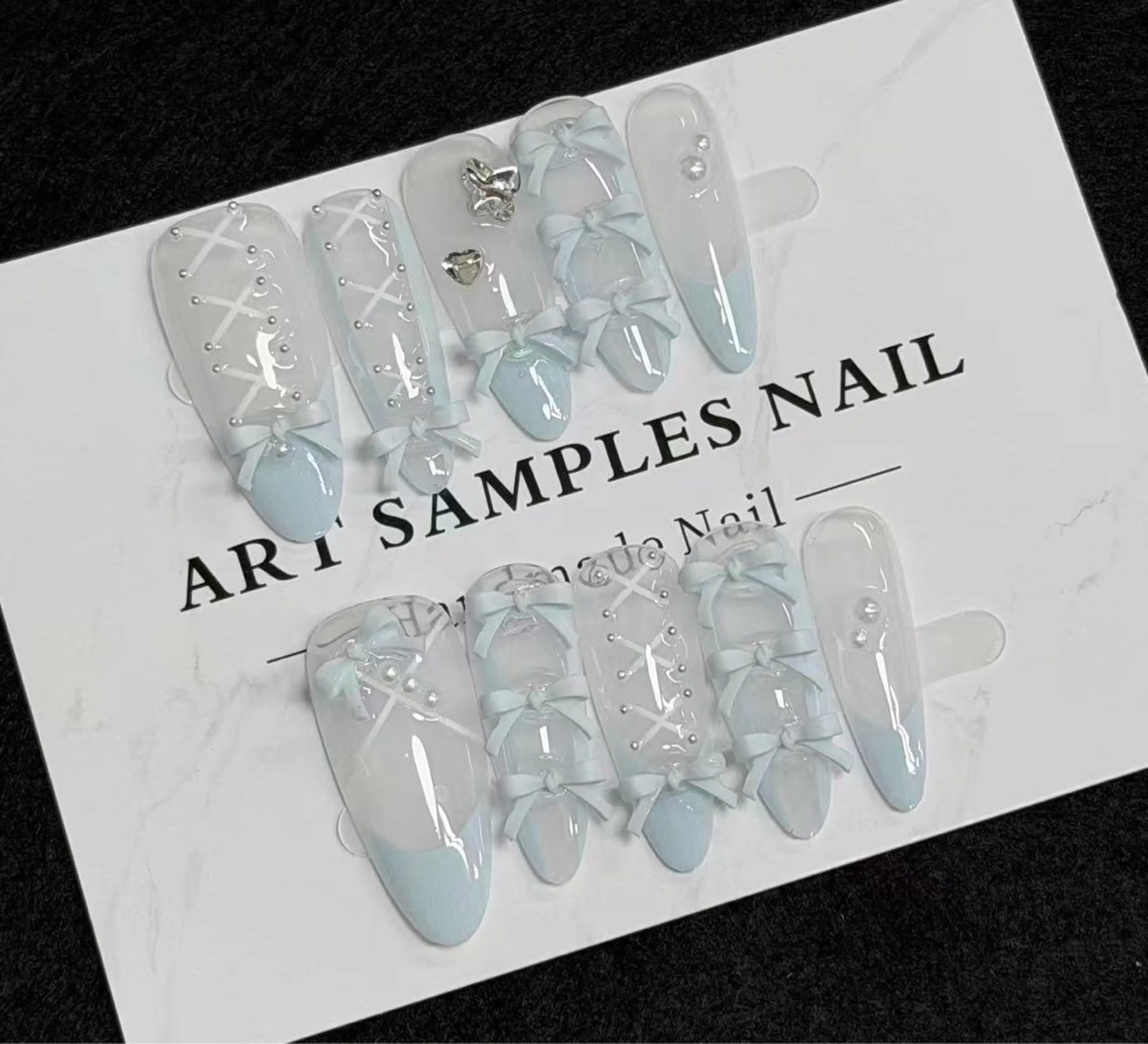 ネイル ハンドネイル ハンドケア Kaka_ パラジェル、長さだしのネイルデザイン