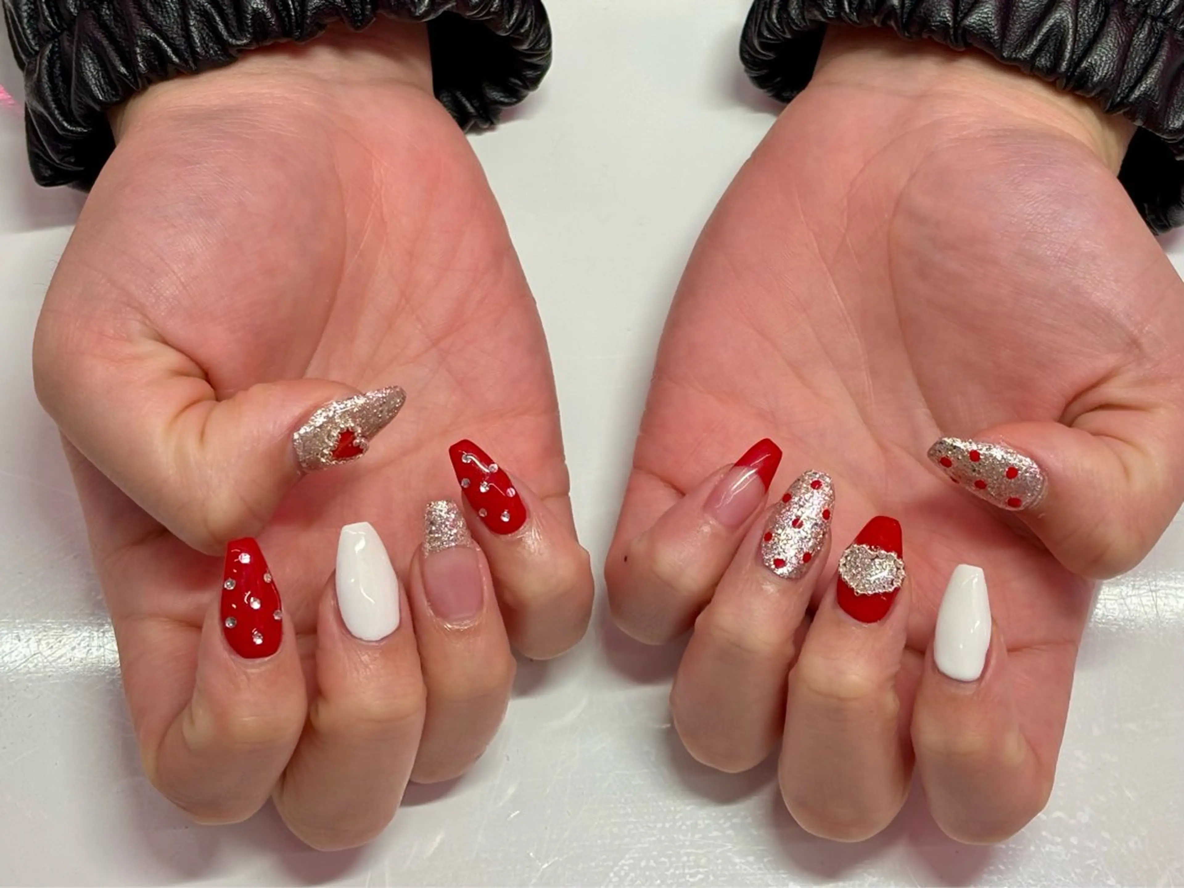 ネイル クリスマス ハンドネイル 🐰WOLTOKYO 🐰池袋mikaのネイルデザイン