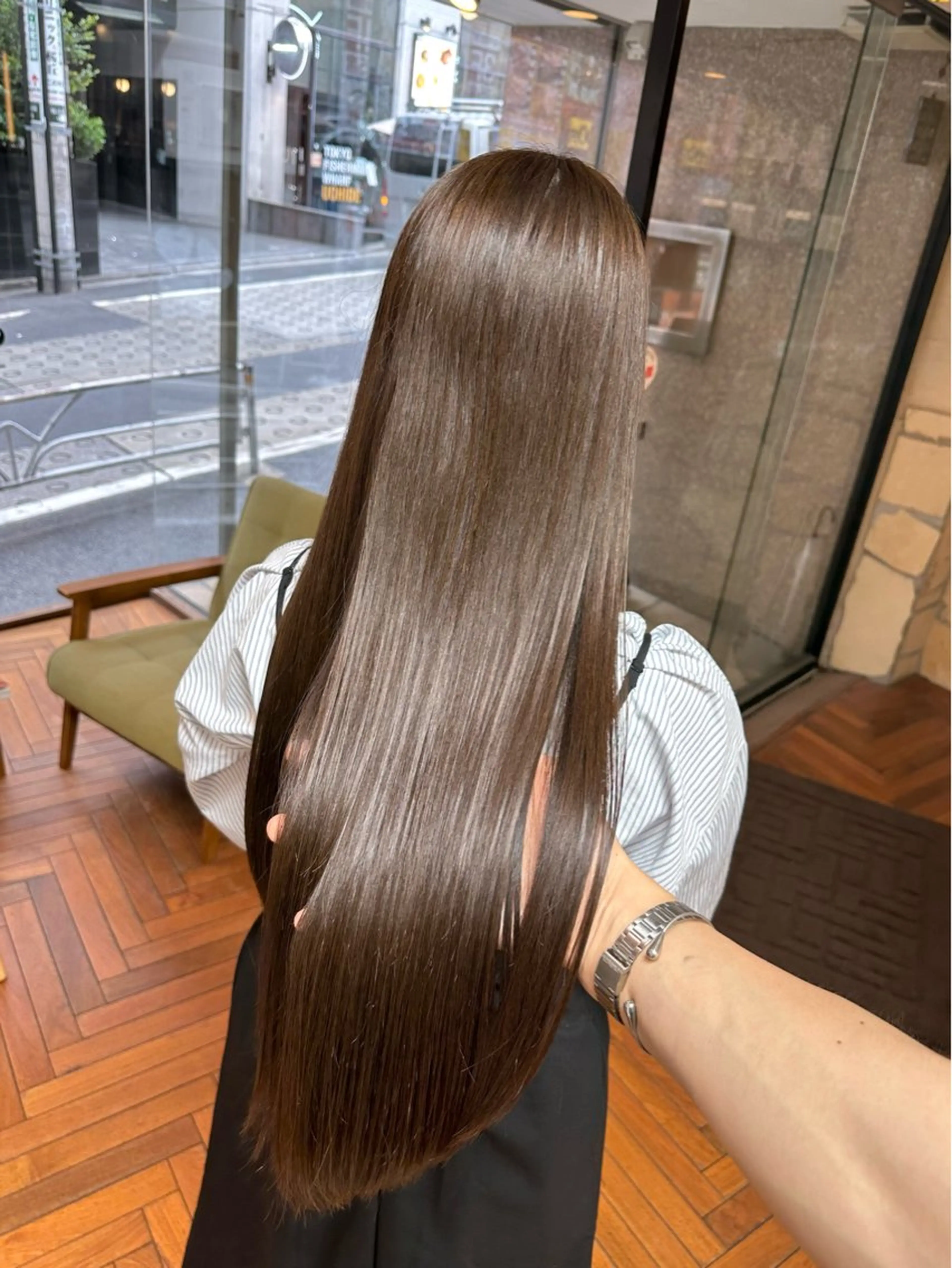 ロング カラー ベージュカラー ブリーチ ブリーチなしカラー 矢野 晃平のヘアスタイル