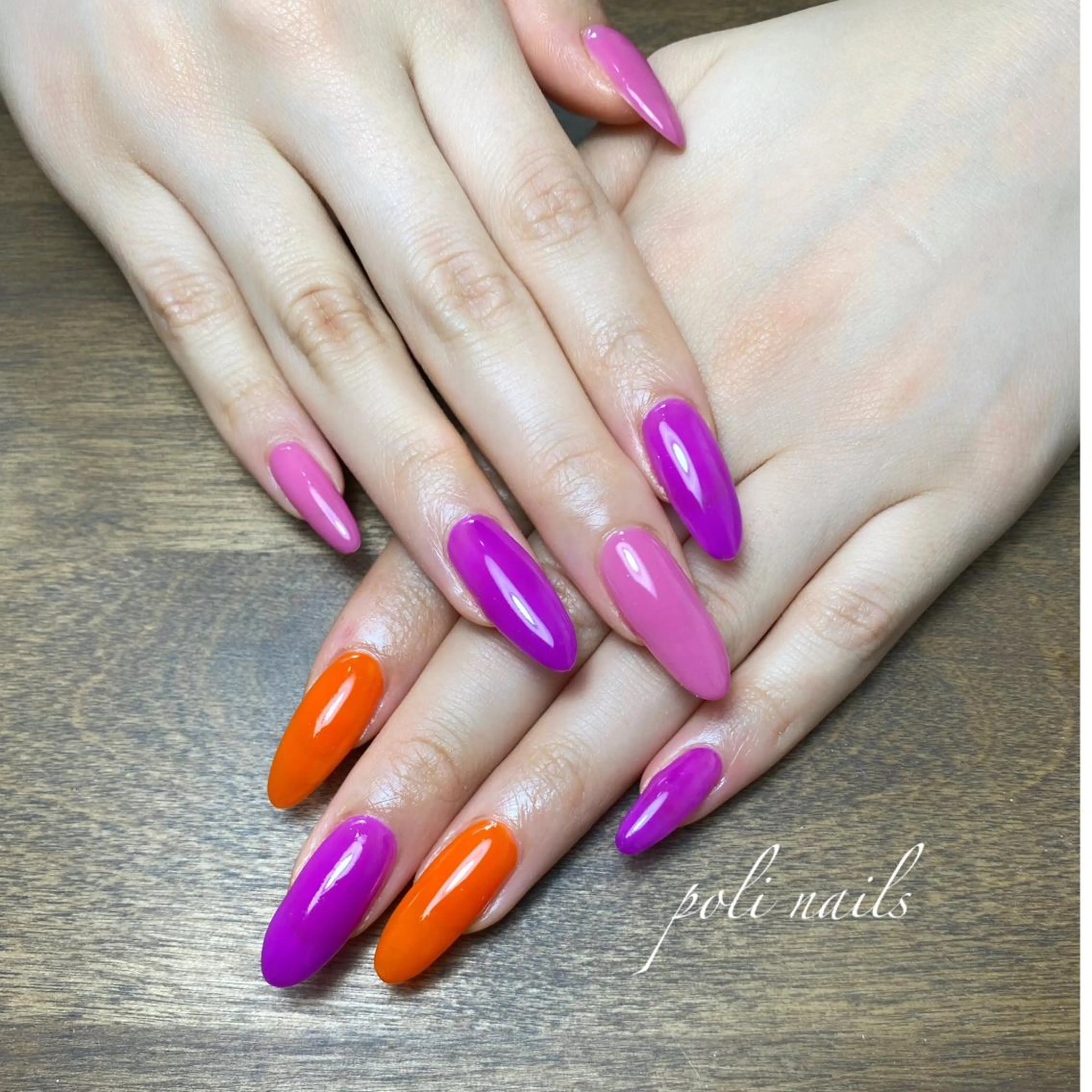 ネイル ハンドネイル poli nailsのネイルデザイン