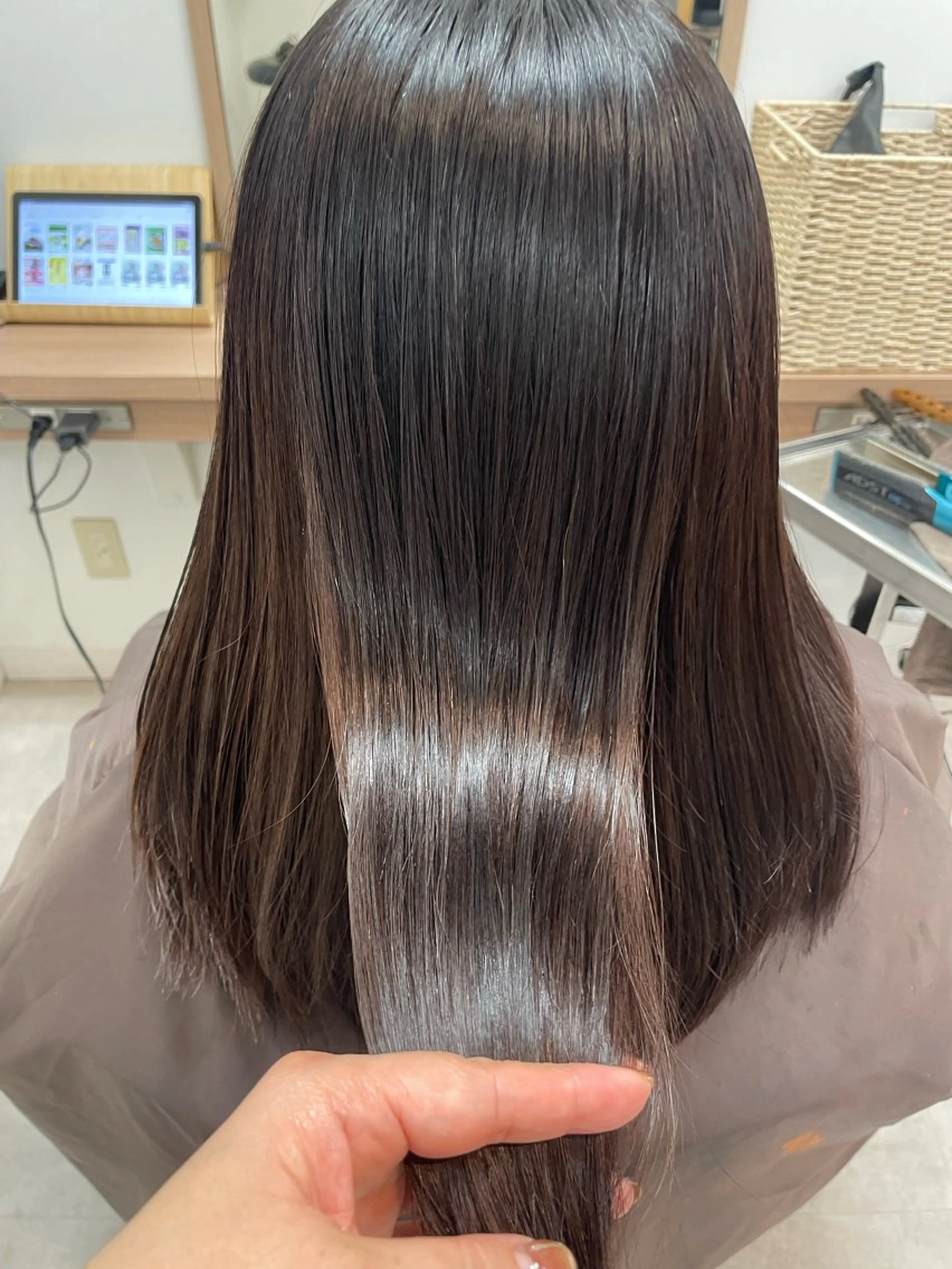 ロング 髪質改善 葭葉 久美子のヘアスタイル