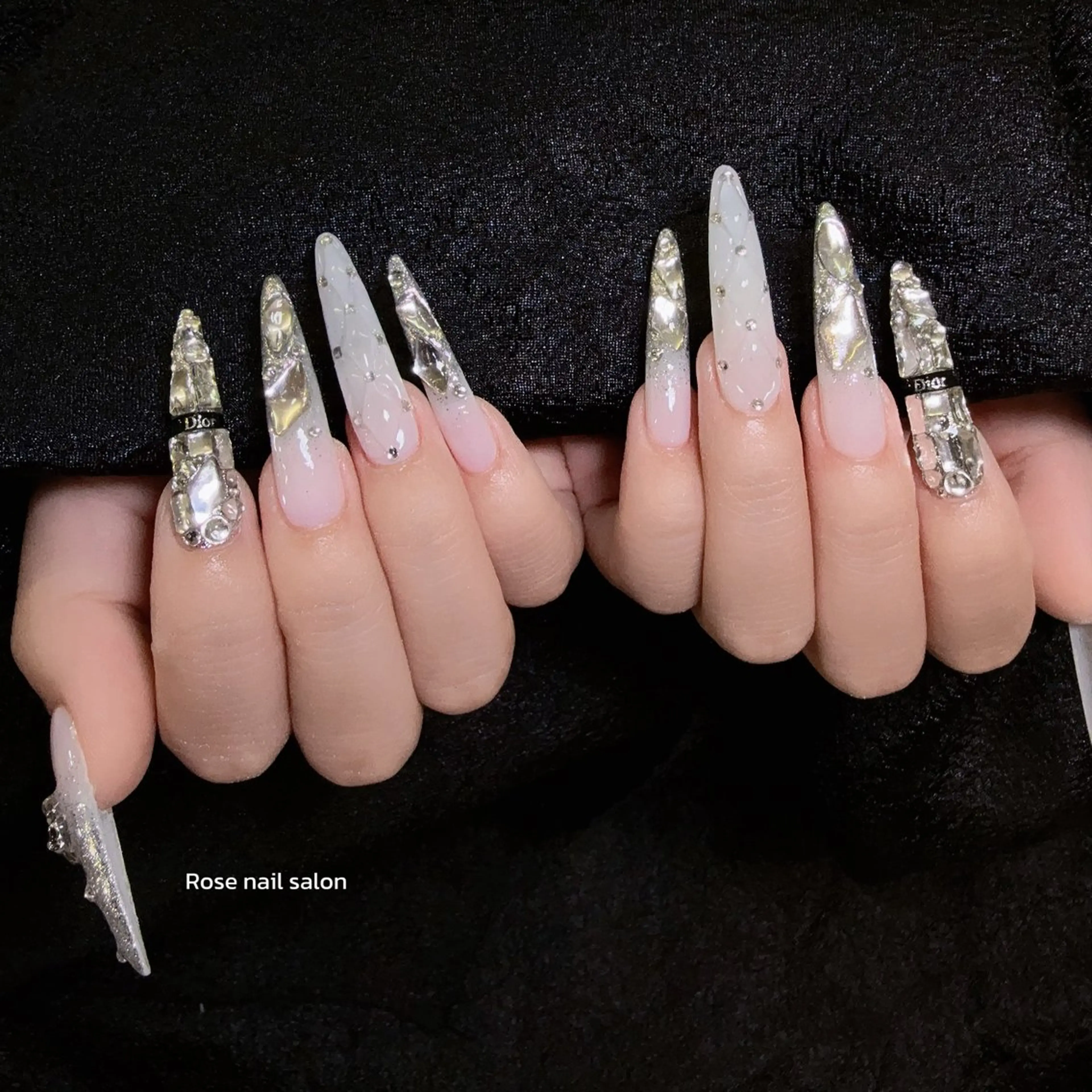 ネイル ハンドネイル Rose nail💅のネイルデザイン