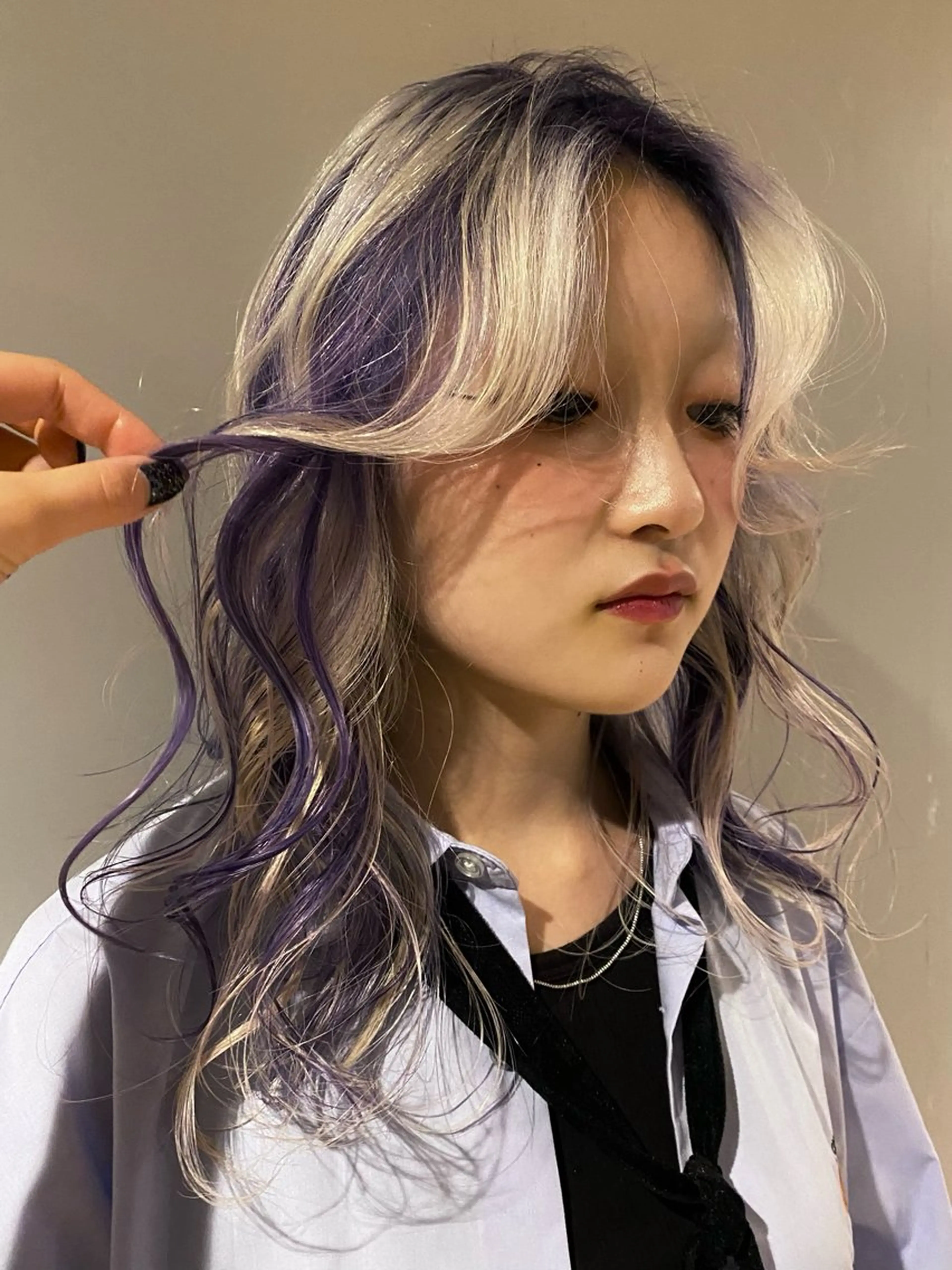 ミディアム カラー トレンド/天神大名 ハイトーン/レイヤーのヘアスタイル