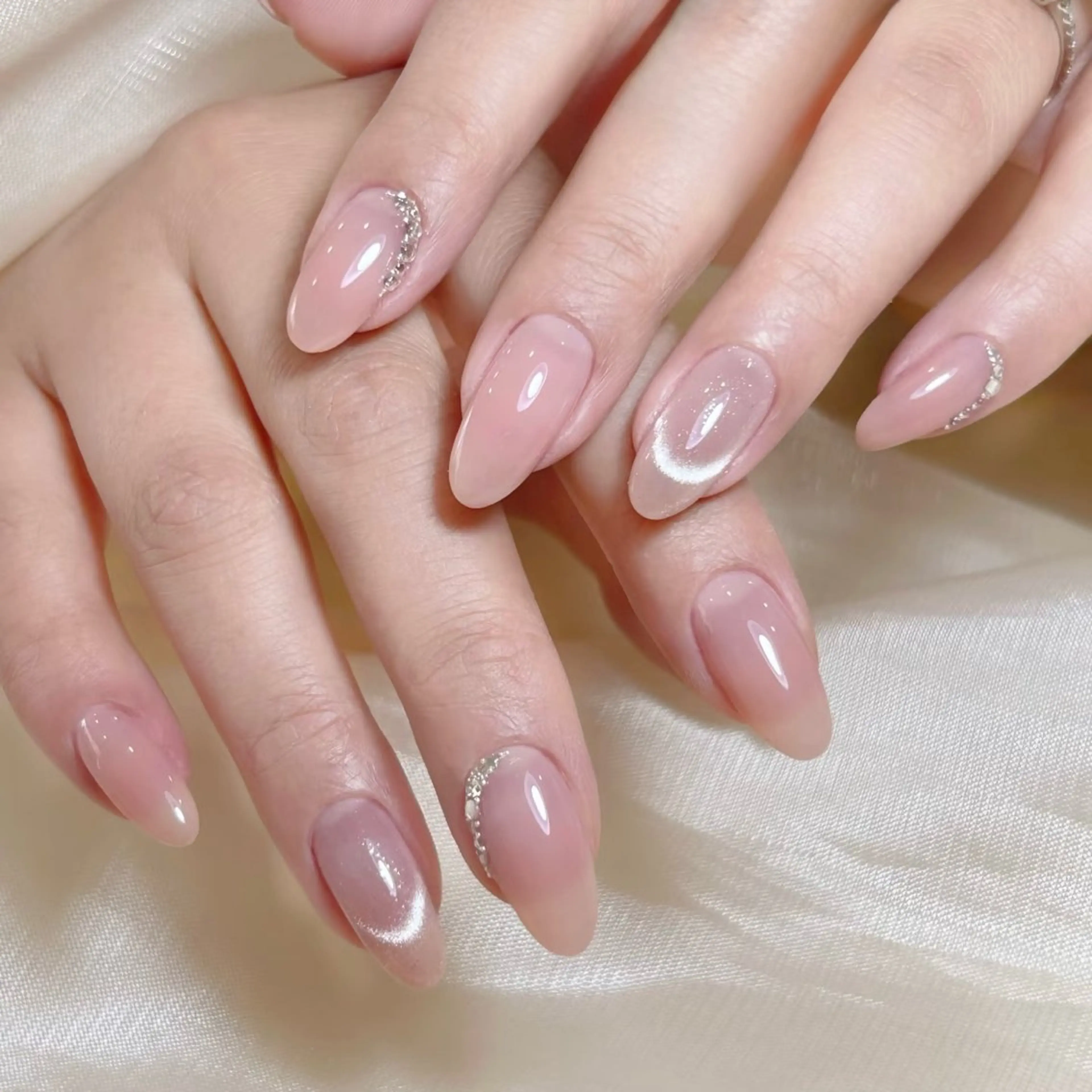 ネイル Mi miaのマツエク・マツパデザイン