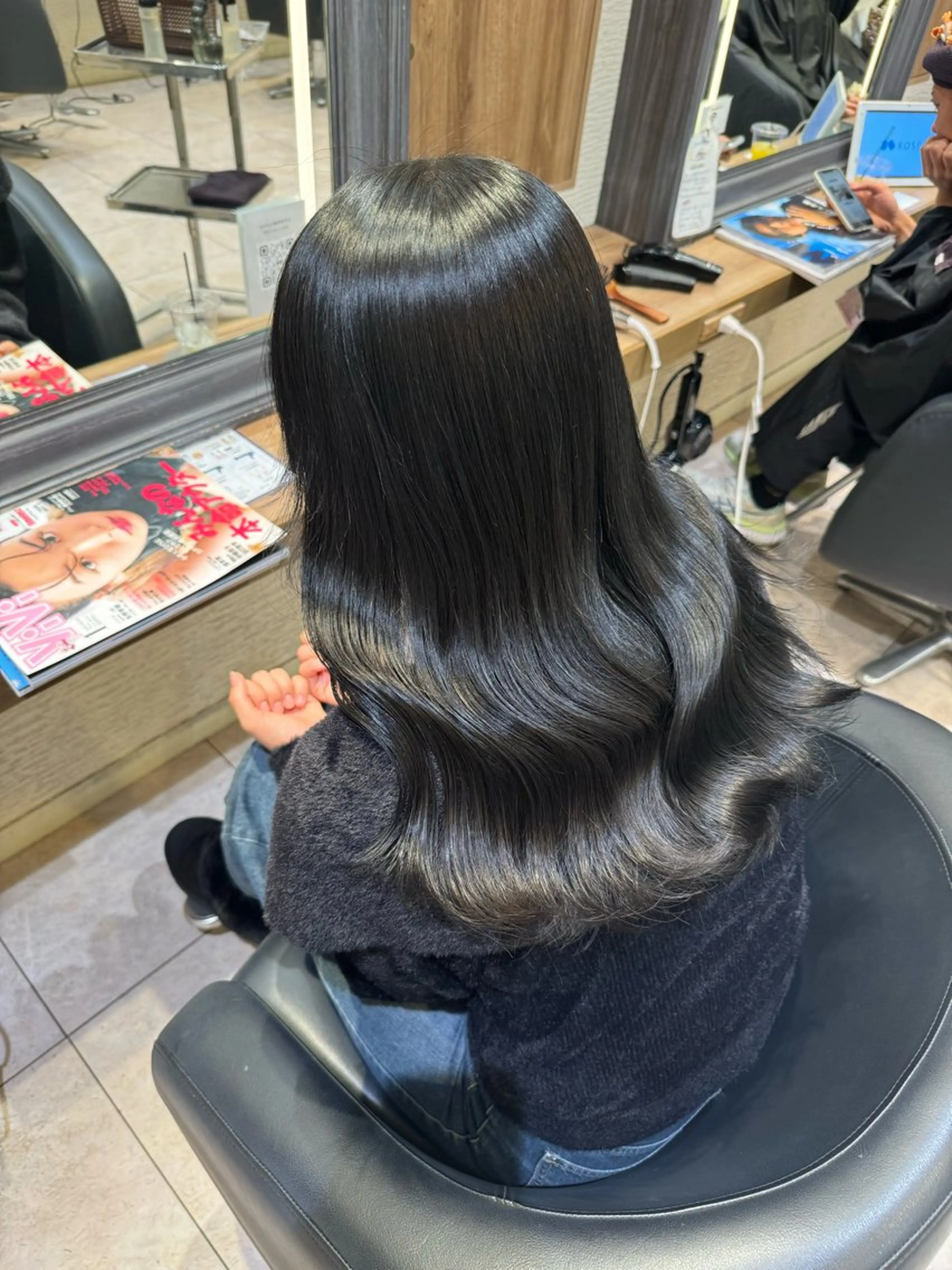 セミロング カラー ヘアカラー 赤み消しカラー🌱 YUZUKI🫧のヘアスタイル