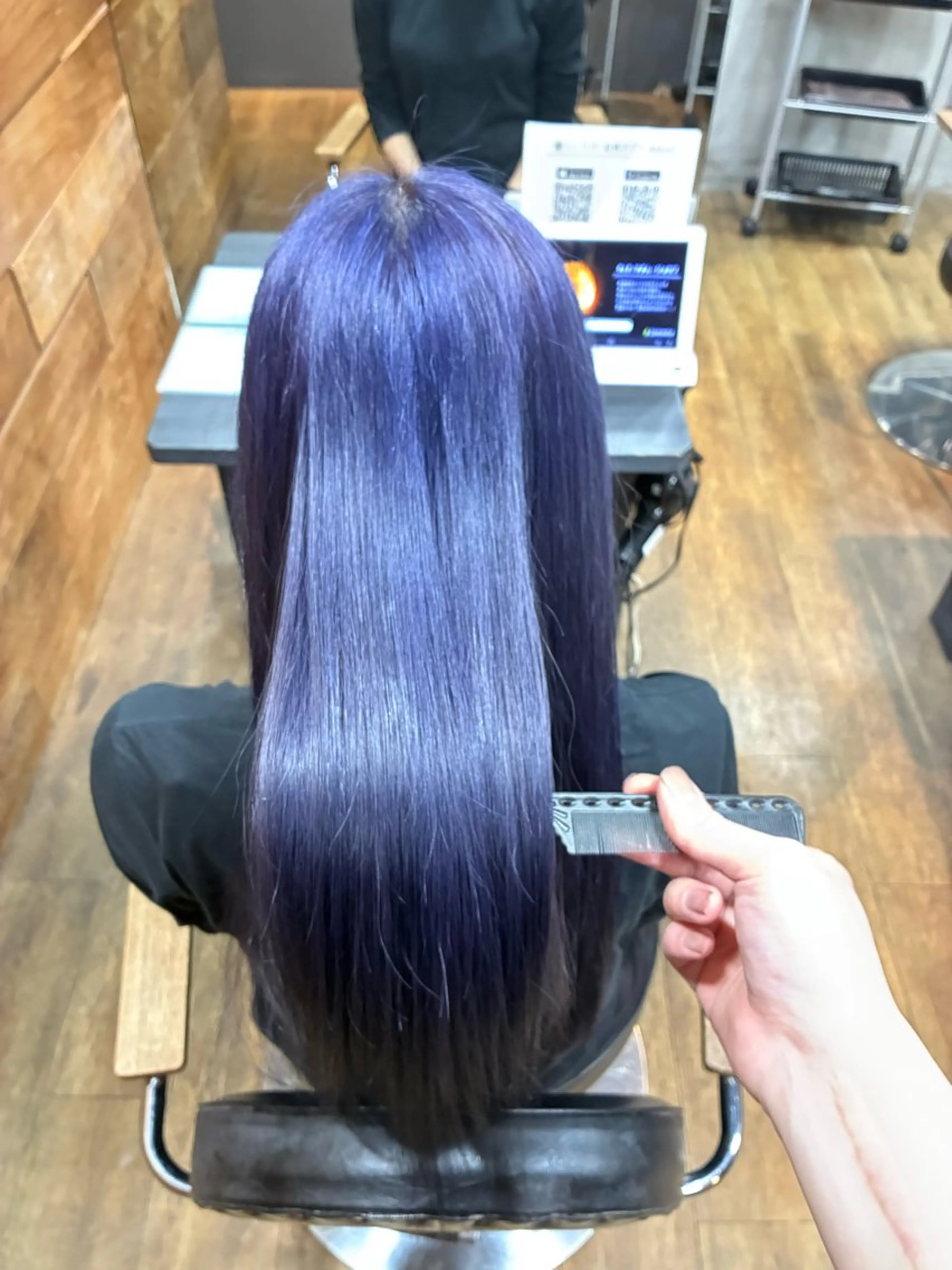 カラー ラベンダーカラー カラーブリーチ特化 石原勇希のヘアスタイル