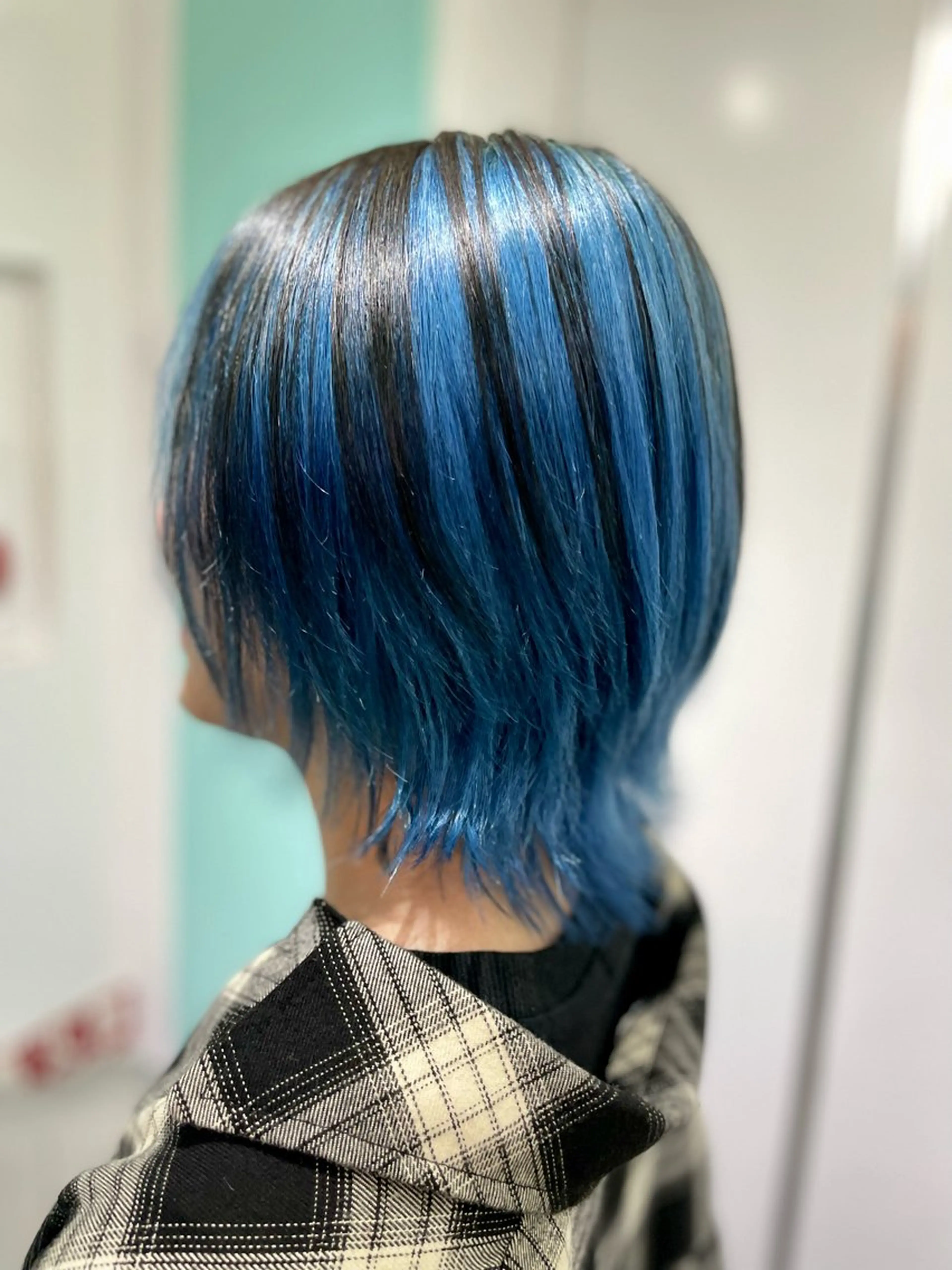 ショート ヘアカラー 原 千景のヘアスタイル