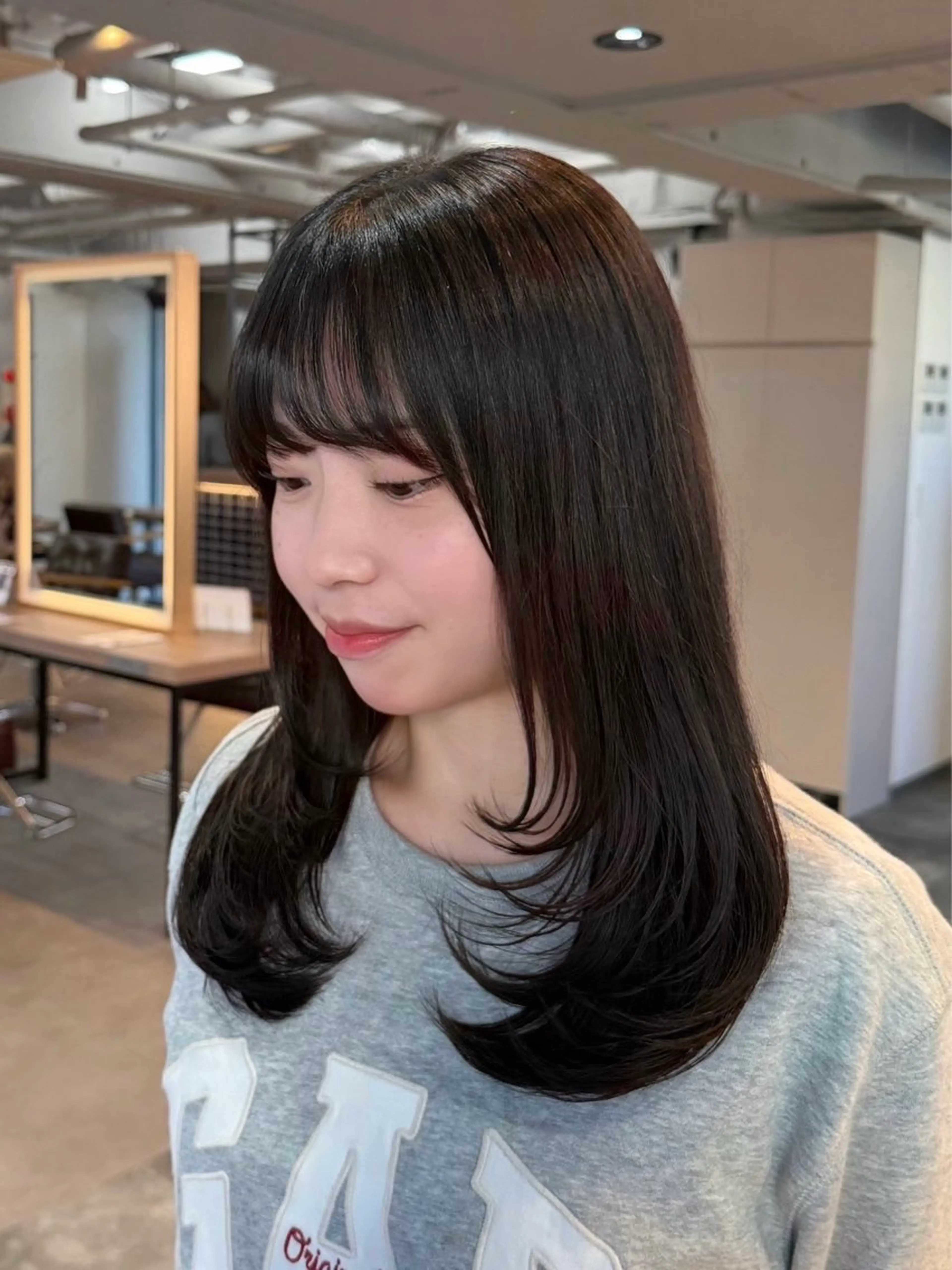 ミディアム ミディアムレイヤー レイヤーカット カット ヘアカラー トリートメント 髪質改善/レイヤー/ 🐣kokoro🌸のヘアスタイル