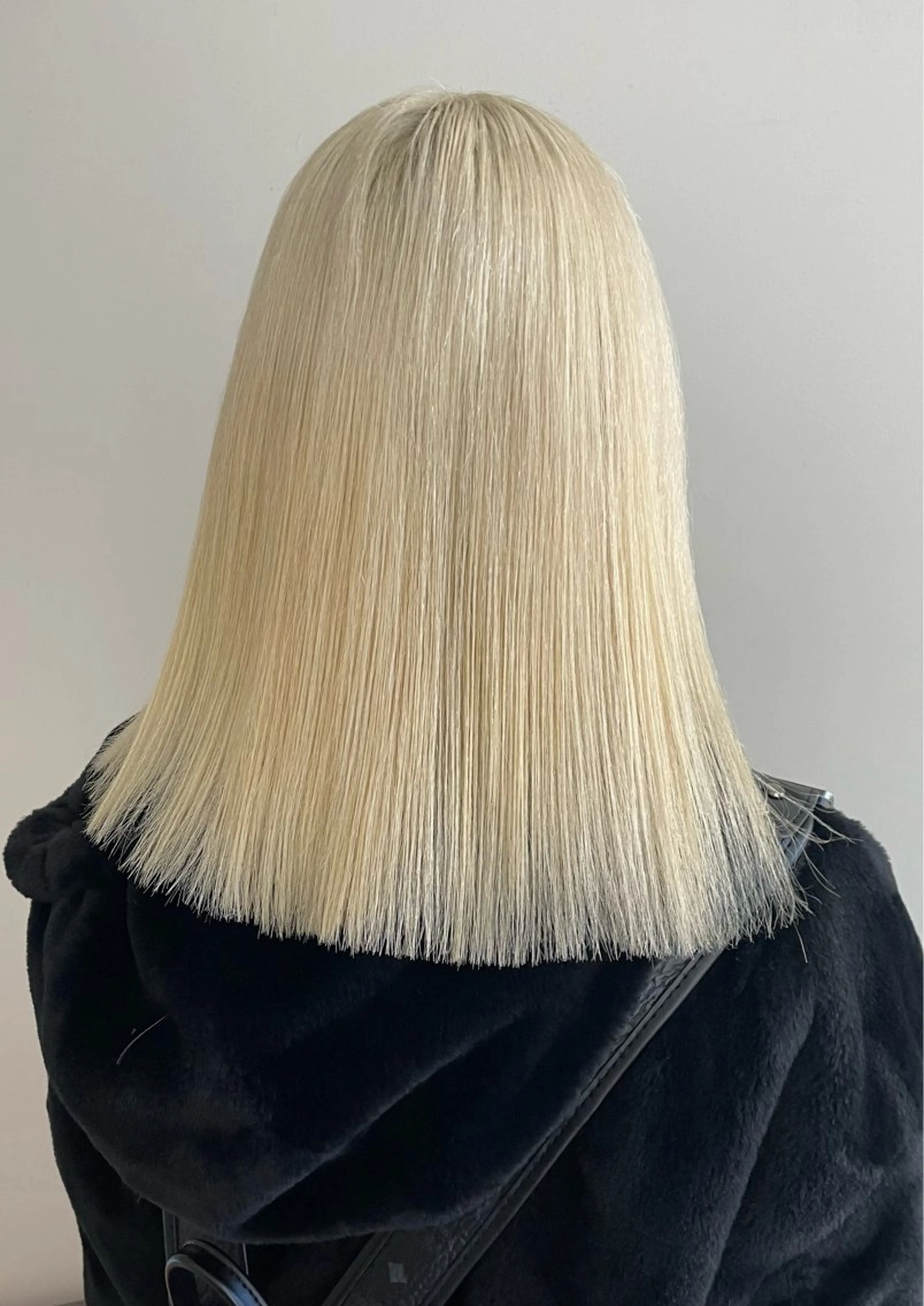 【ミニモ限定🪩】【U25】ダブルカラー🪽(リタッチのみ)🩶＋選べるトリートメント𝐀𝐮𝐣𝐮𝐚シャンプー🧴の写真