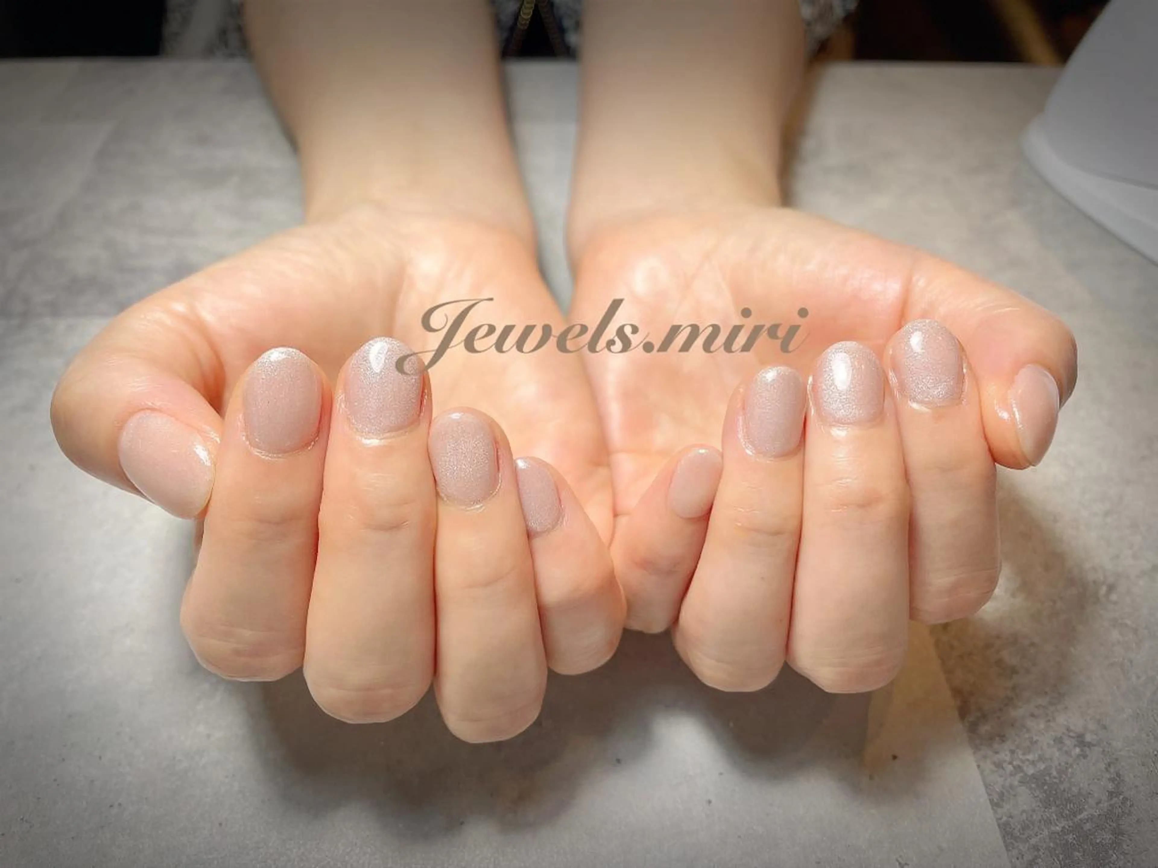 ネイル ジェルネイル マグネットネイル オフィスネイル ピンク シンプルネイル ネイルサロン Jewels Mのネイルデザイン