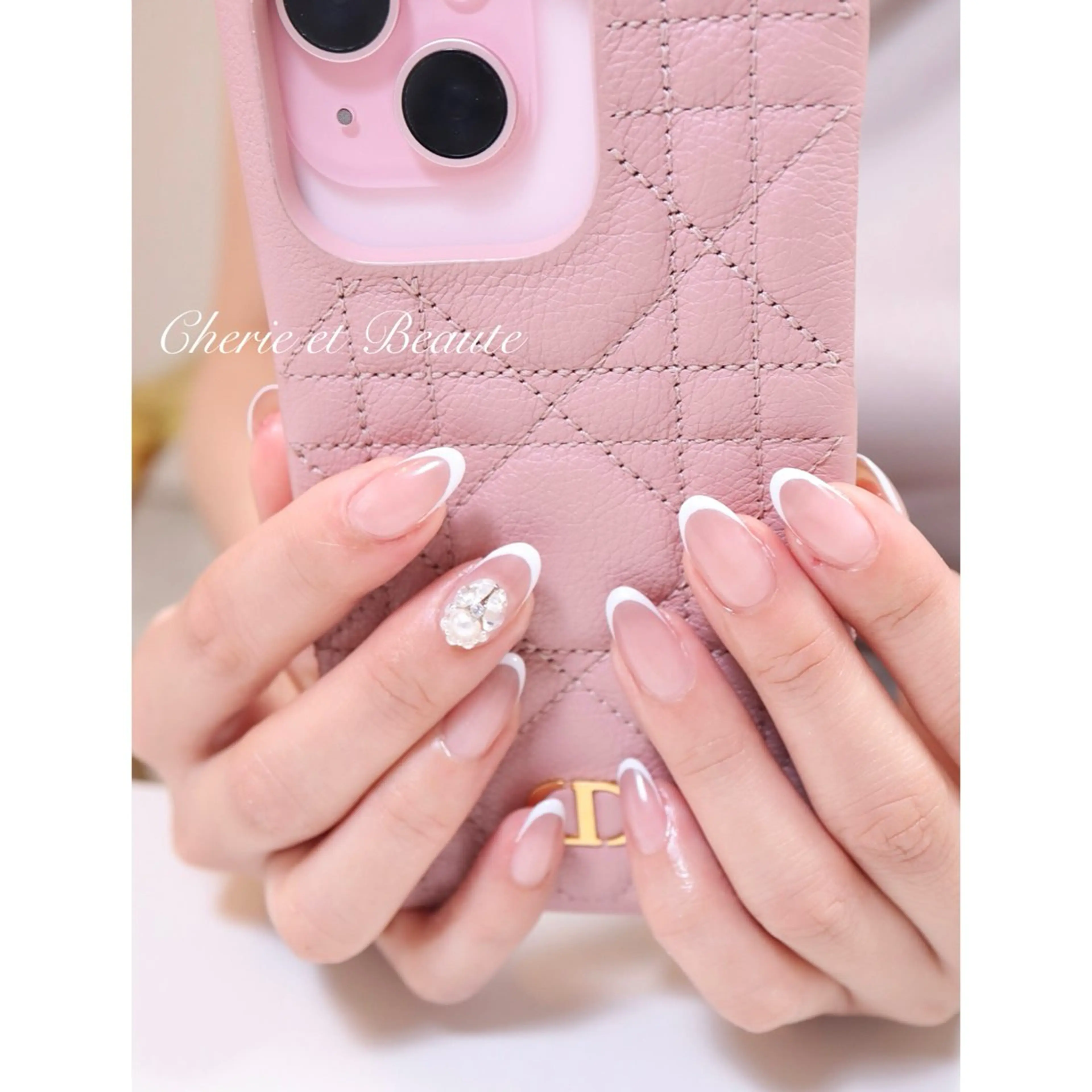 ネイル フレンチネイル nail salon  Cherie et Beaute所属・nail salon シェリーのネイルデザイン
