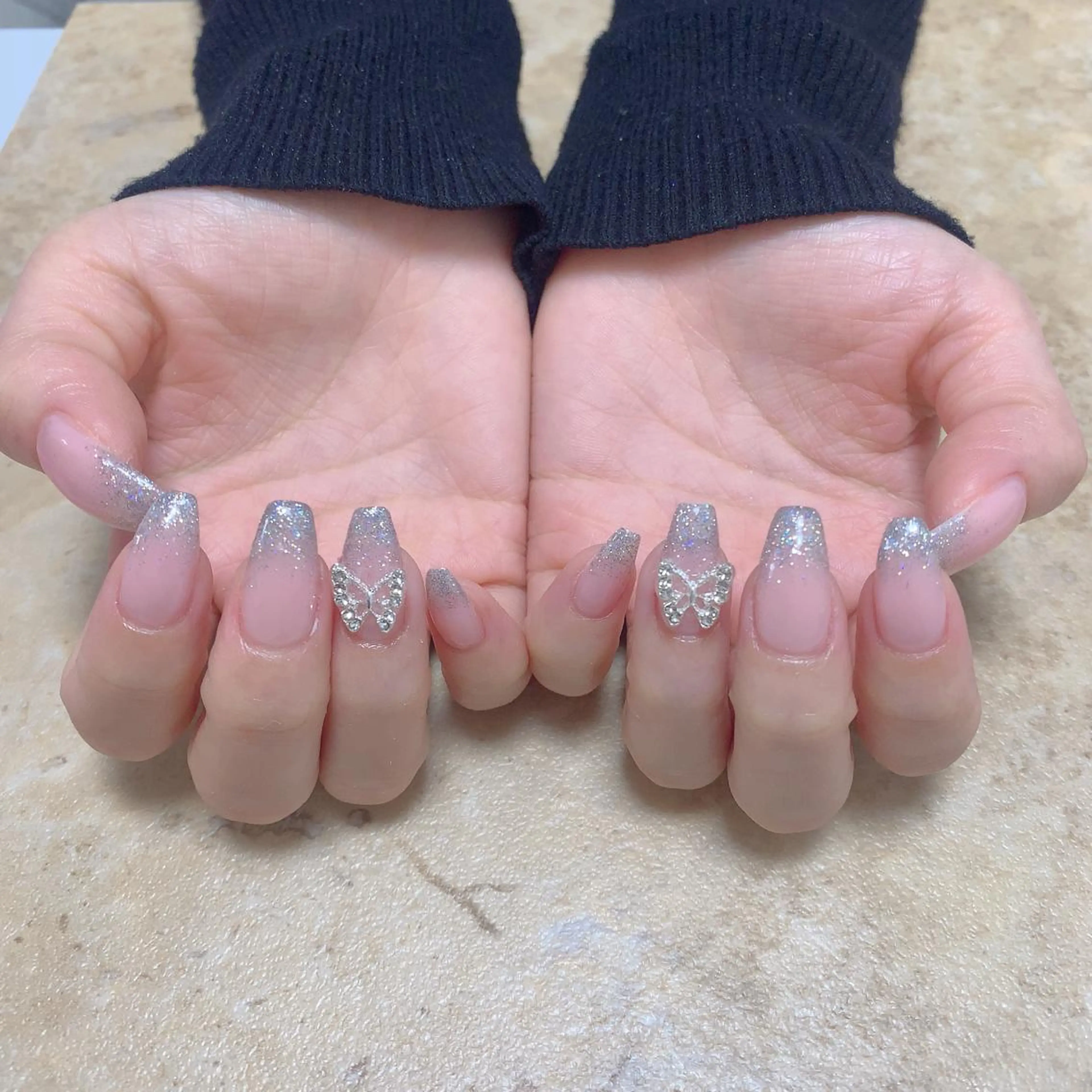 ネイル はな💎ネイル ワンホン、長さ出しのネイルデザイン