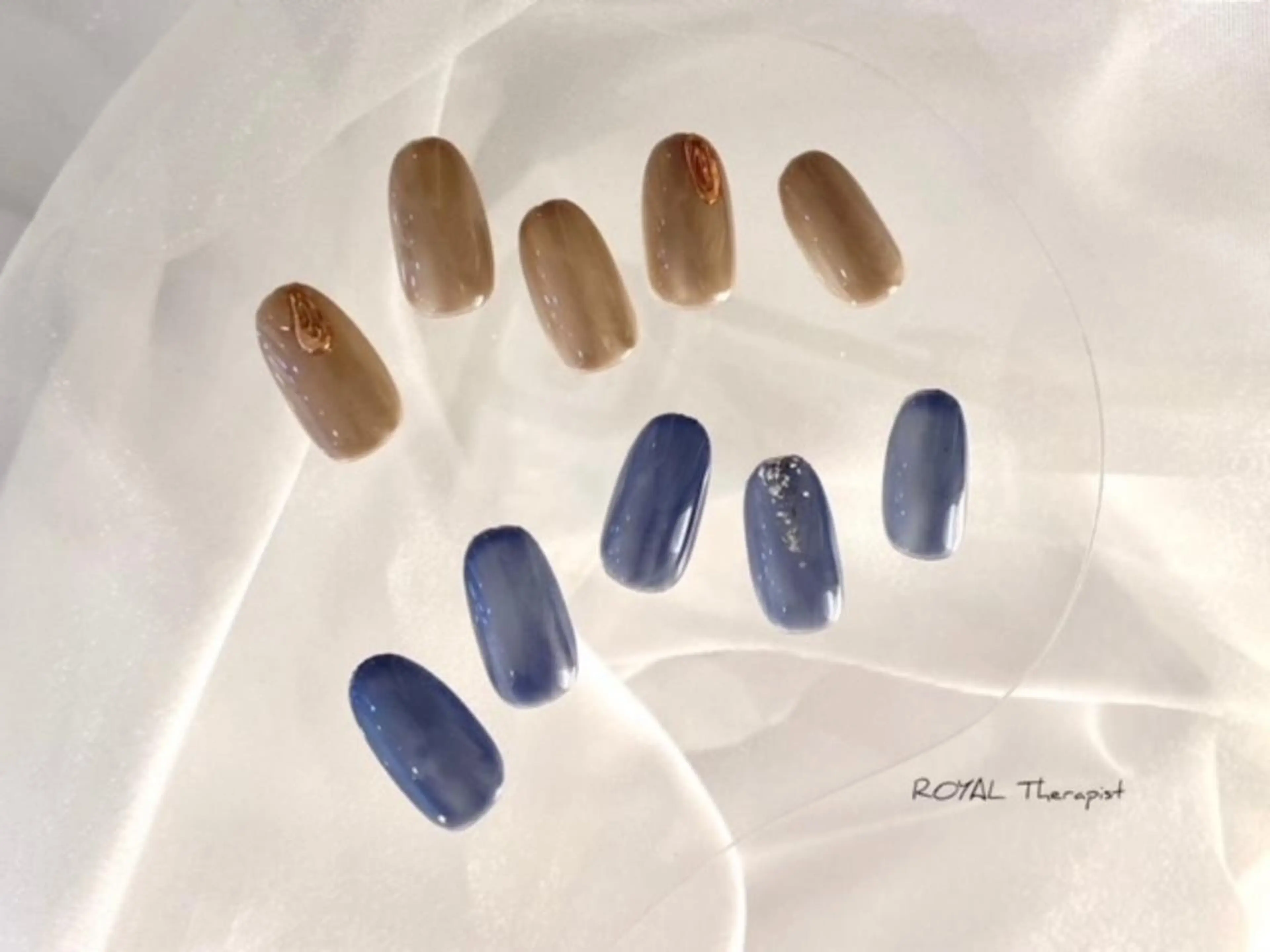 ネイル 【山岡】 ロイヤル•セラピストのネイルデザイン