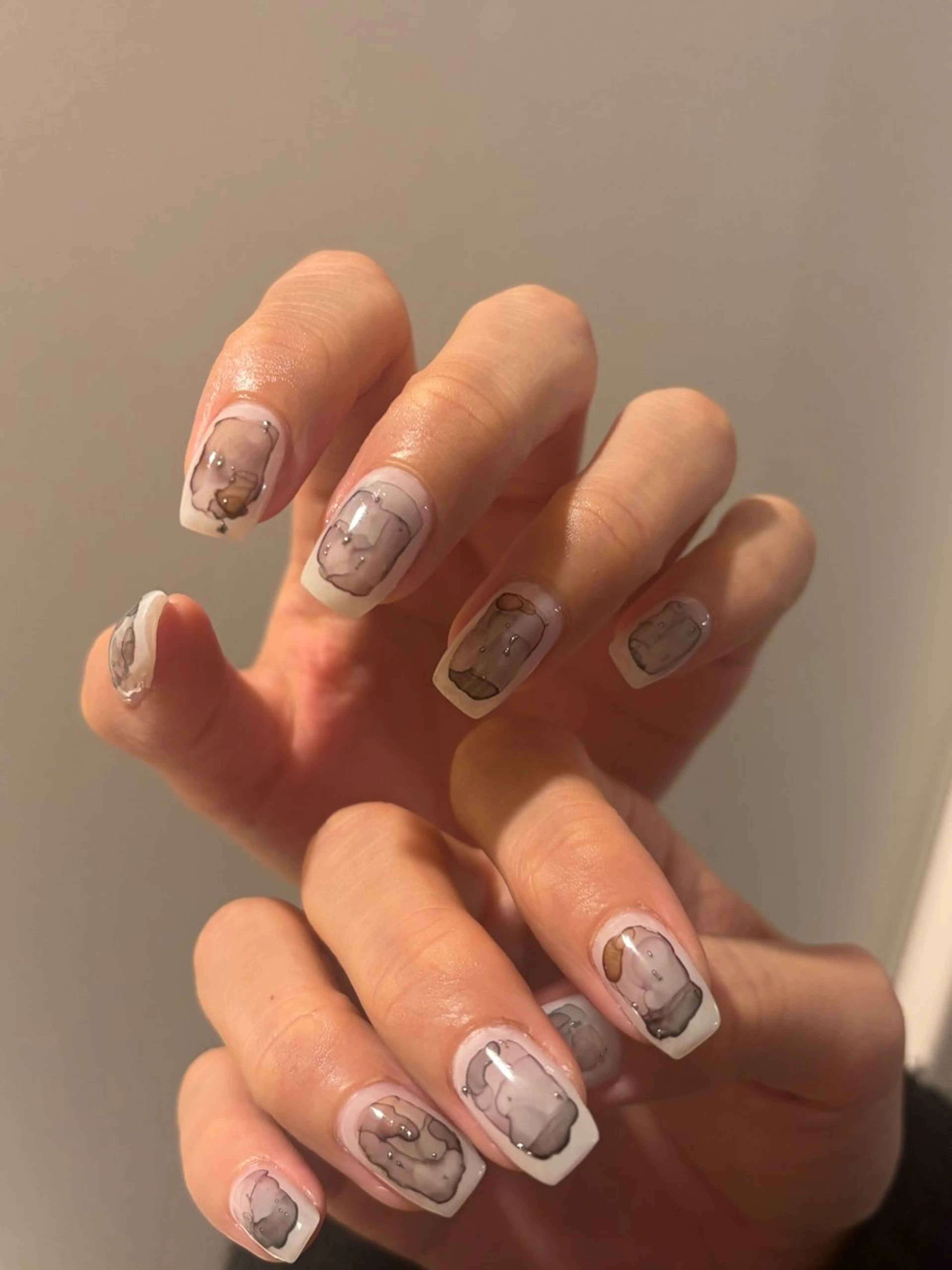 ネイル アートネイル シルバー ハンドネイル Elio所属・Elio 国泰寺のネイルデザイン