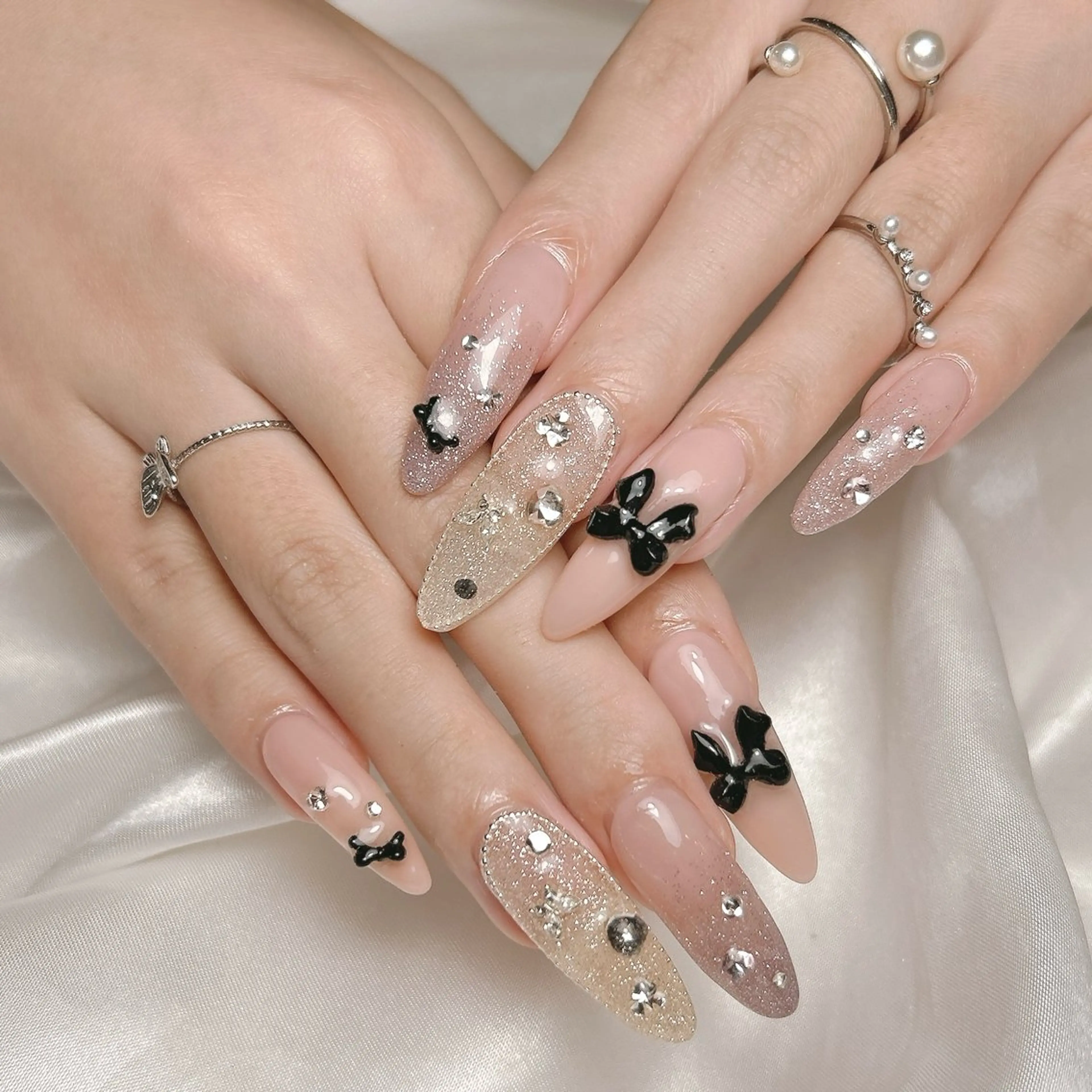 ネイル ガーリー ワンホンネイル ハンドネイル junna 金山.東別院.上前津のネイルデザイン