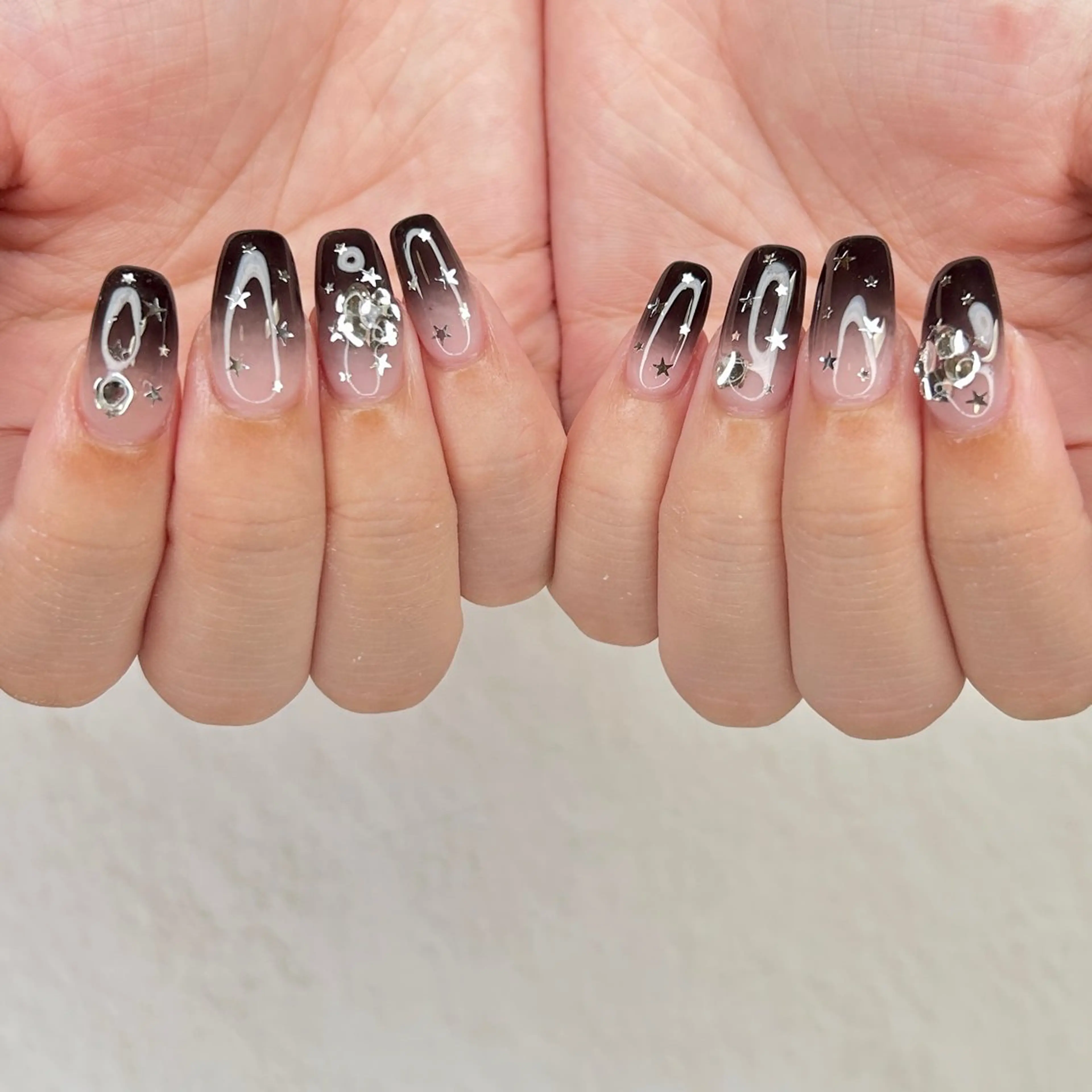 ネイル ハンドネイル フットネイル ease NAIL SALONのネイルデザイン