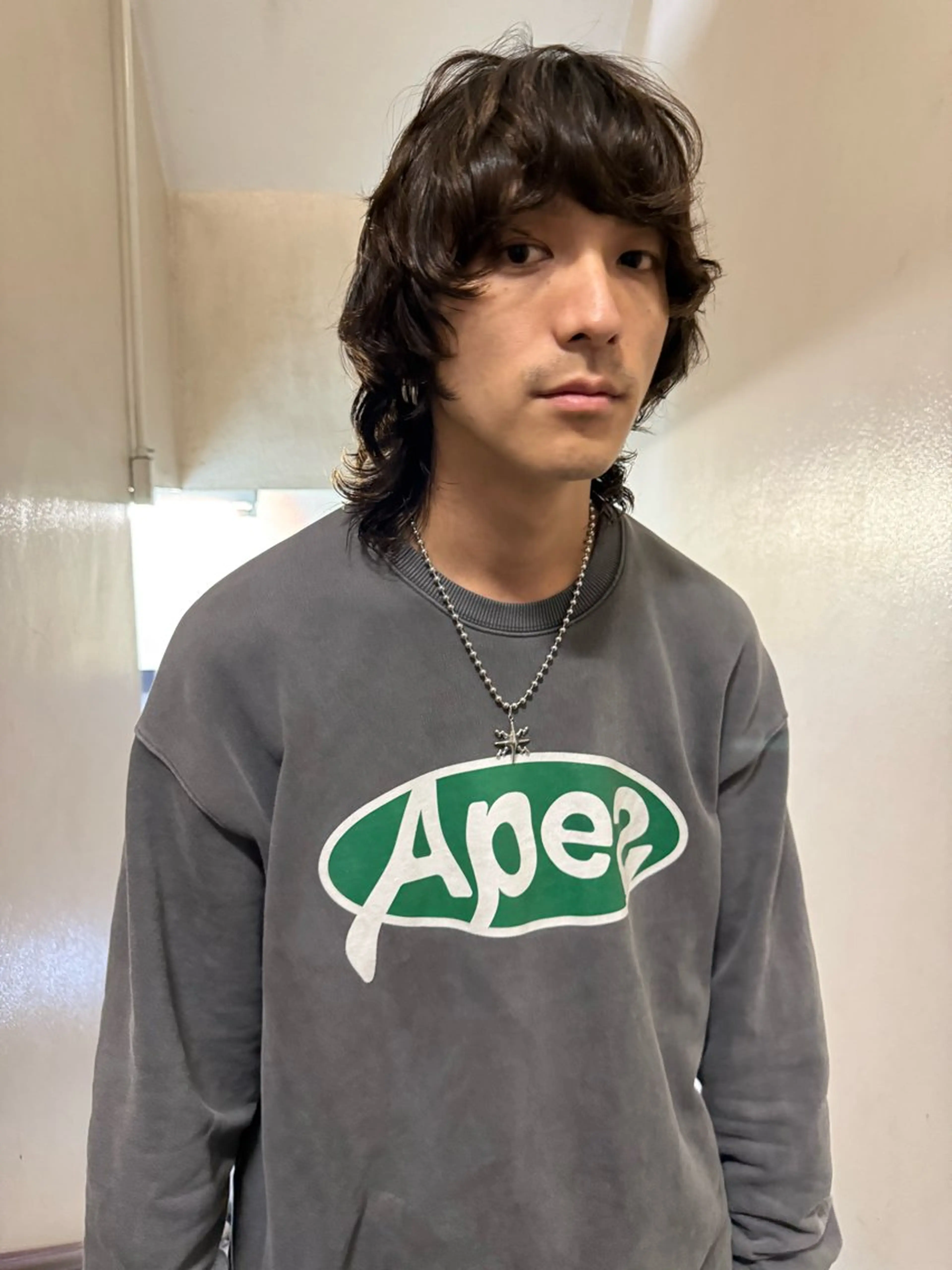 ミディアム パーマ メンズ ミディアムパーマ メンズパーマ メンズウルフカット ウルフカット ニュアンスパーマ カット パーマ トリートメント 森貴裕/ベージュ/ パーマ/オリーブのヘアスタイル