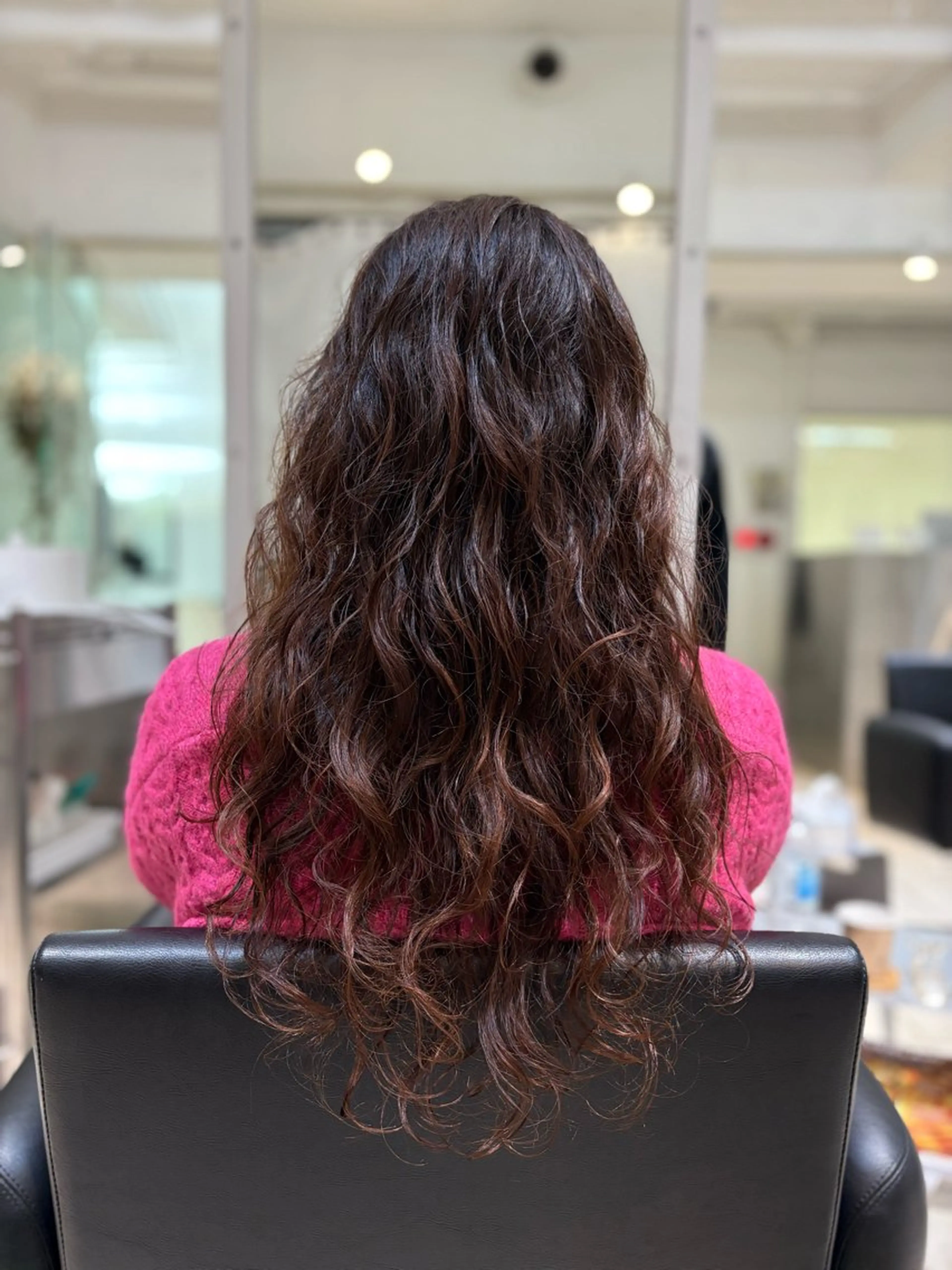 ロング パーマ ハイレイヤー レイヤーカット ロング FACE-T所属・ショートカット/ カラーARAI🫧のヘアスタイル