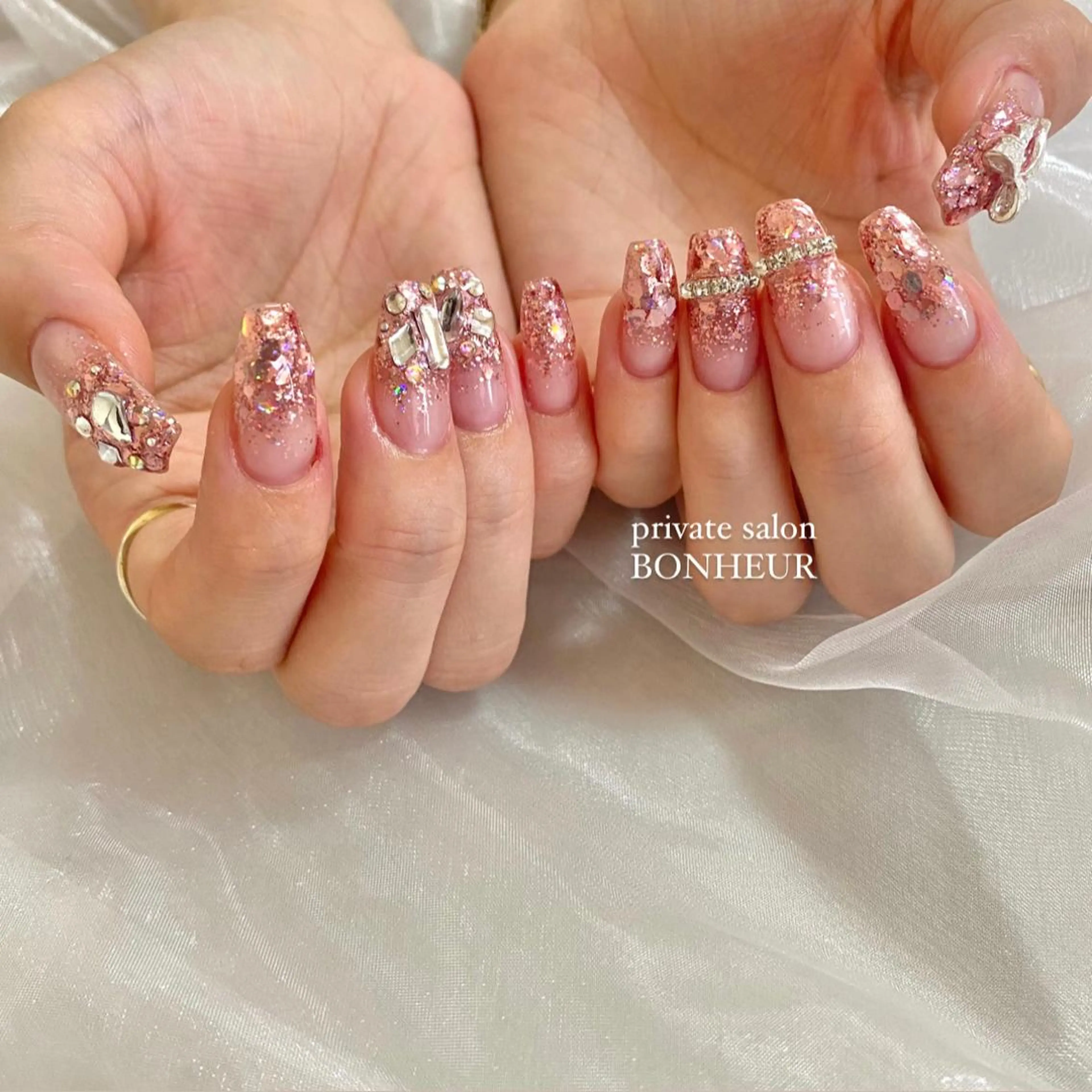 ネイル ハンドネイル BONHEUR Annaのネイルデザイン