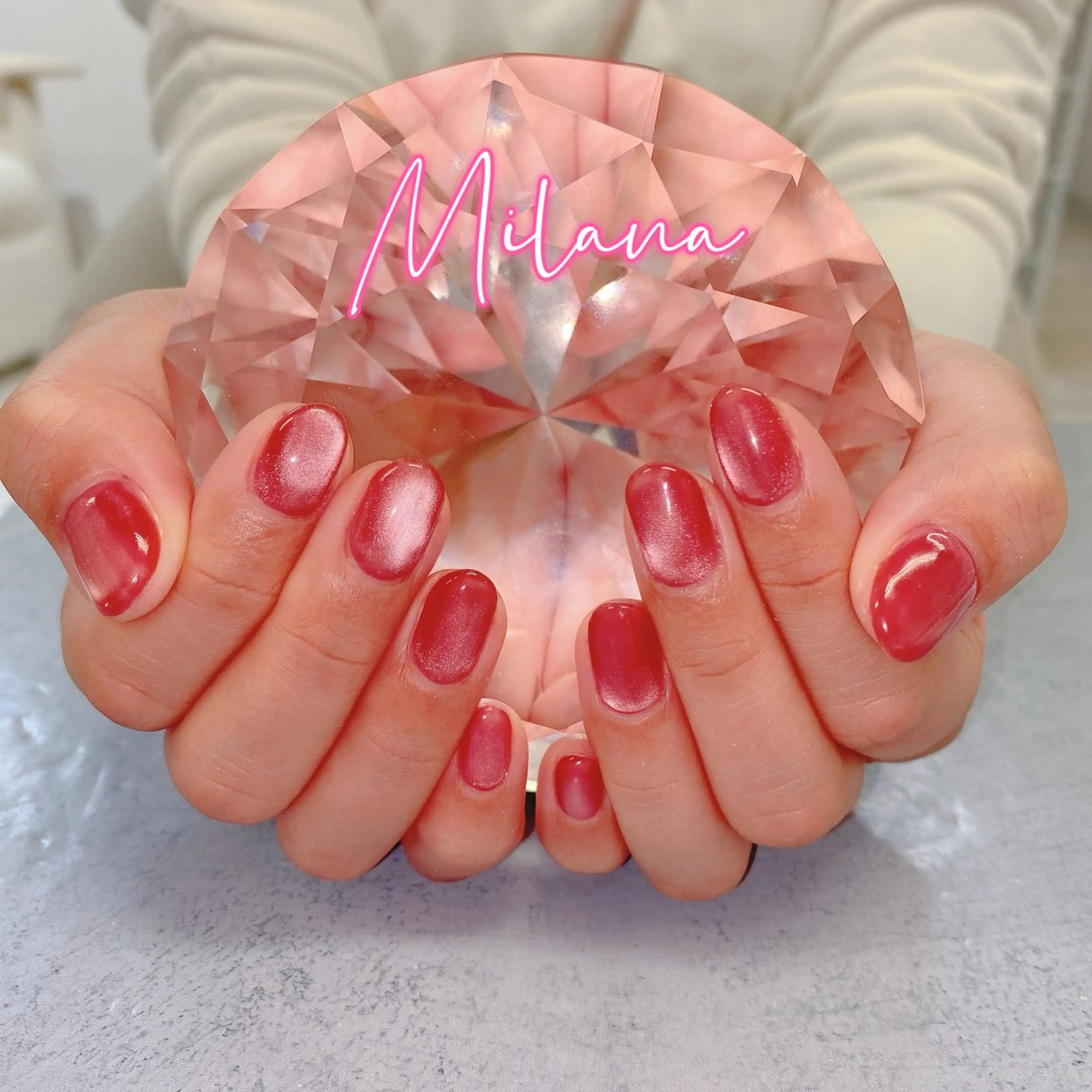 ネイル マグネットネイル ハンドネイル Milana （研修生メニュー）のネイルデザイン