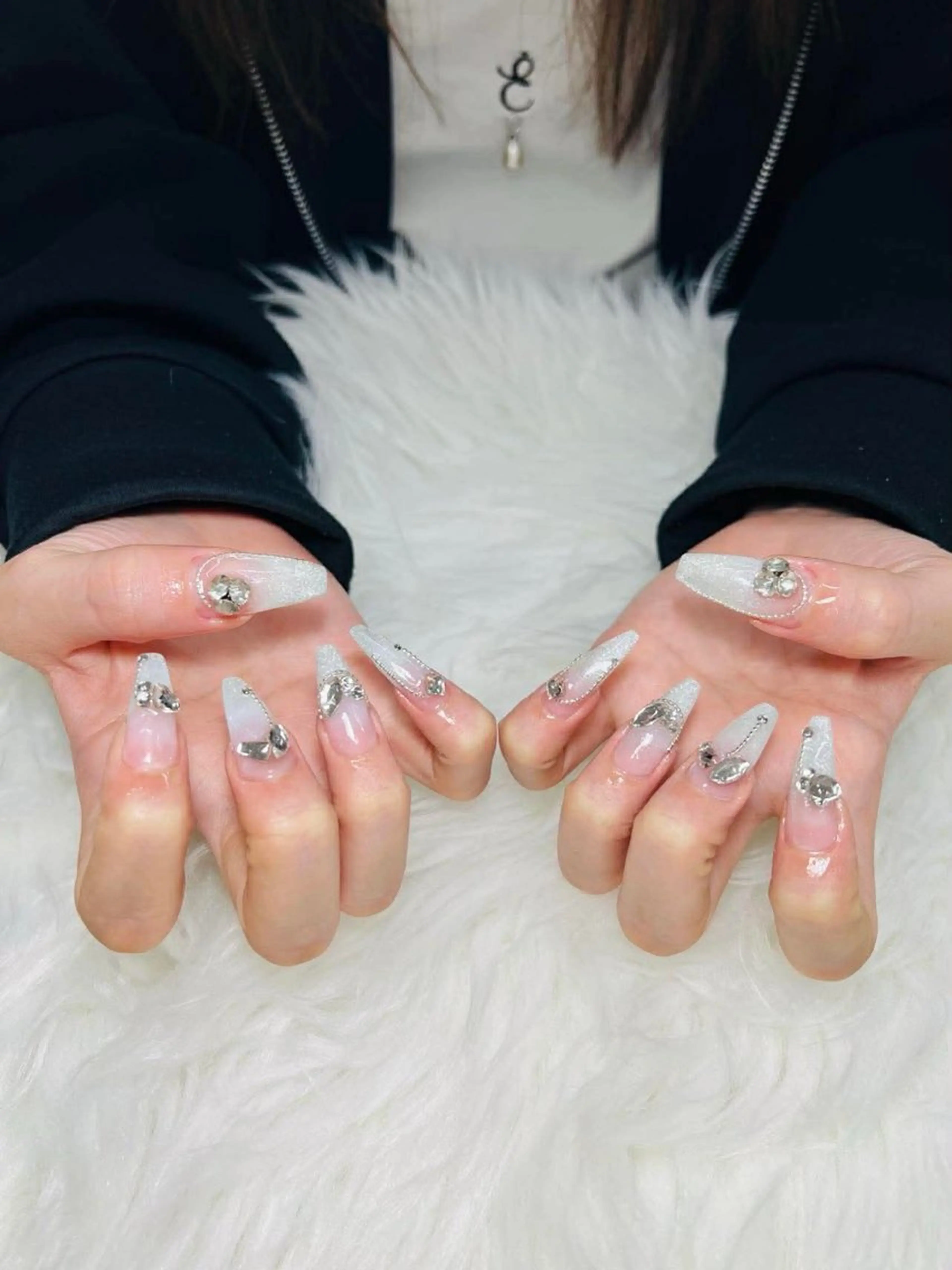 ネイル AURA NAIL 上前津のネイルデザイン