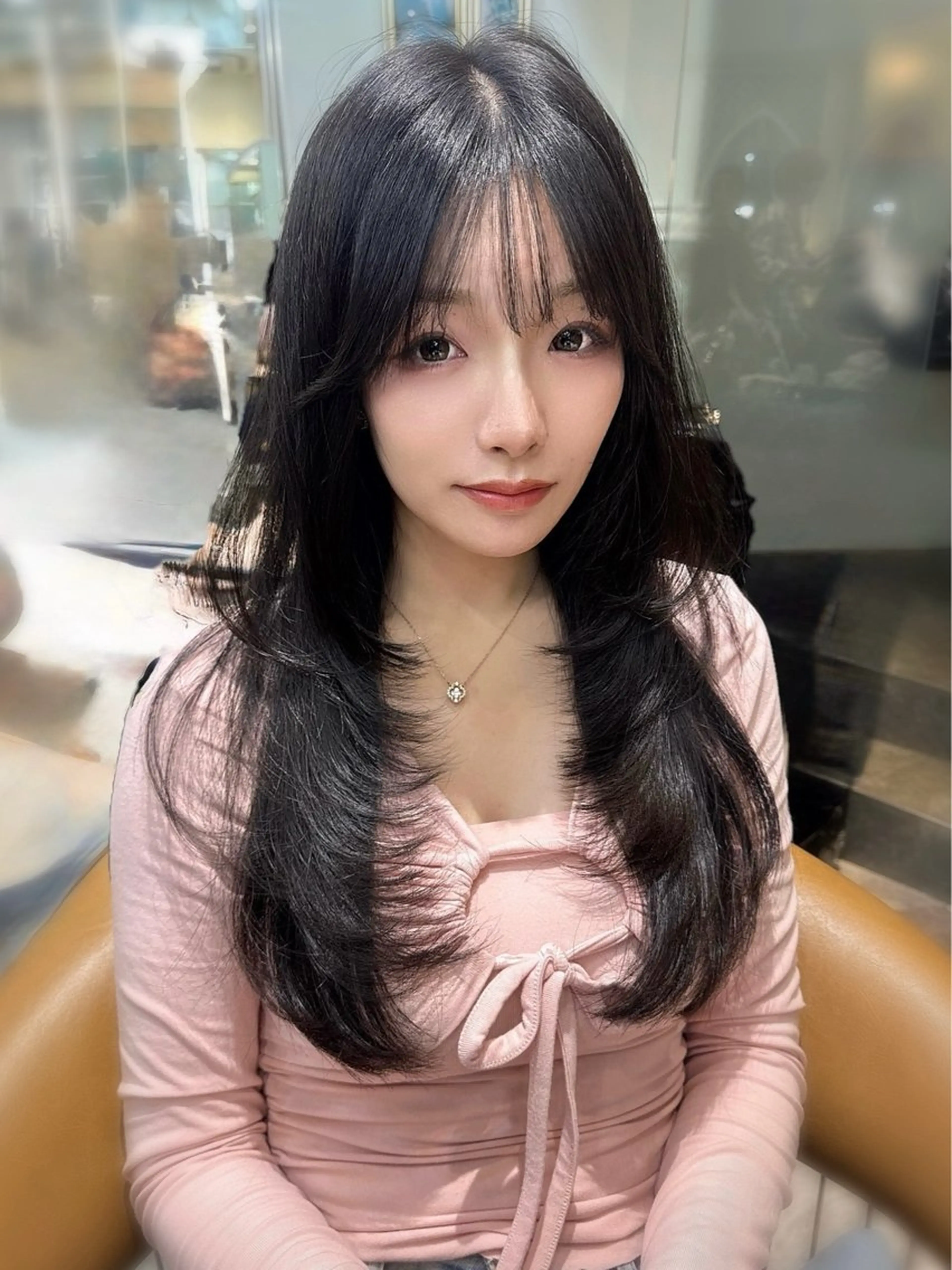 ミディアム カラー カット ヘアカラー トリートメント 木屋元一/透明感 /前髪/ショートボブのヘアスタイル